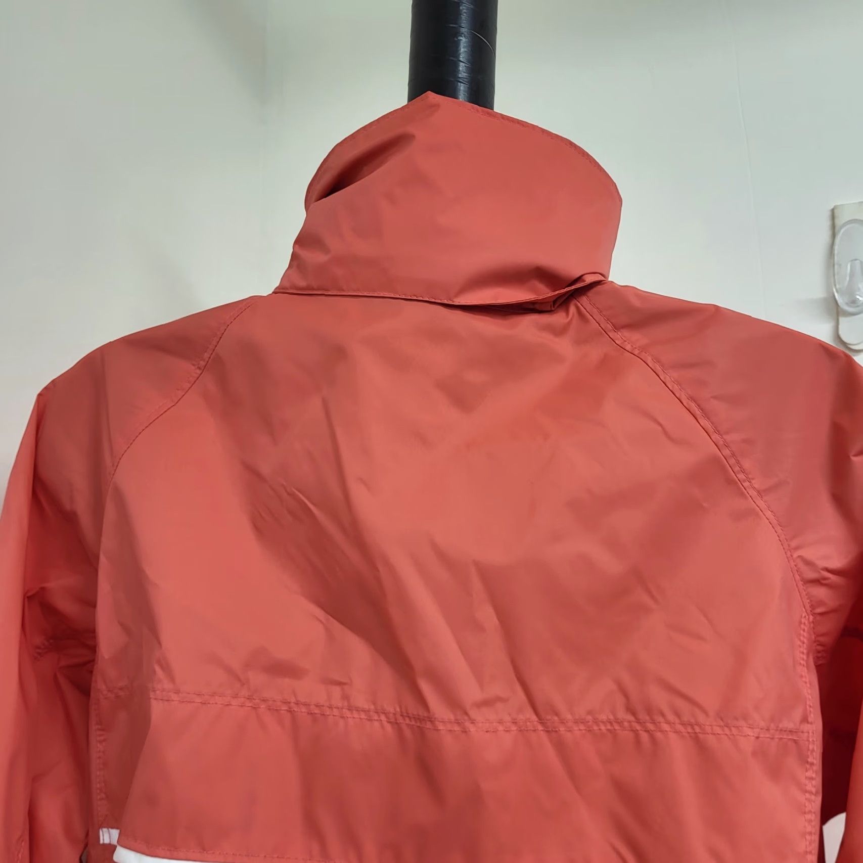 Rains Columbia Jacket Women's Small Coral Hooded Rain Suit Outdoor Hiking School Windbreaker Size S / US 4 / IT 40 - 7 Thumbnail