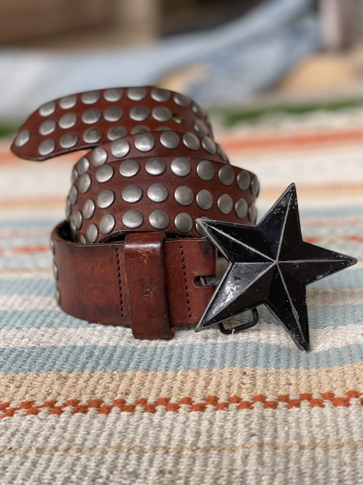 Hollywood Trading Company Vtg Belt🔥HOLLYWOOD TRADING COMPANY🔥Studded Start Buckle Size 34 - 1 Thumbnail