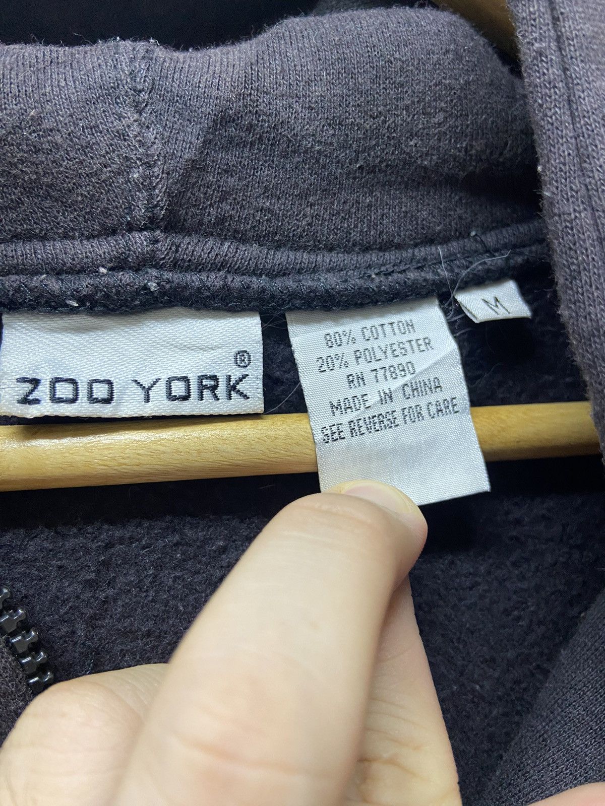 Zoo York 🔥BIDDINGNOW🔥Zoo York SpellOut Hoodie Size US M / EU 48-50 / 2 - 8 Thumbnail