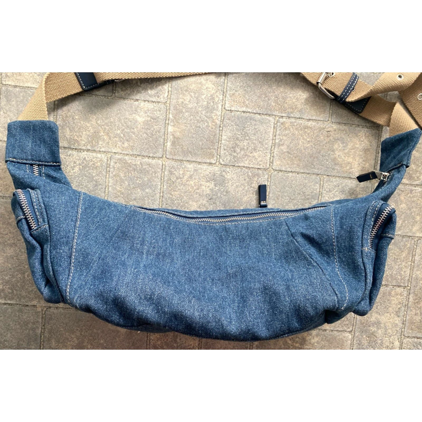 True Religion True Religion Slouchy Hobo Purse Bag Women’s Bag Women’s Blue Exterior Cotton Polyester Vintage? Size ONE SIZE - 2 Thumbnail