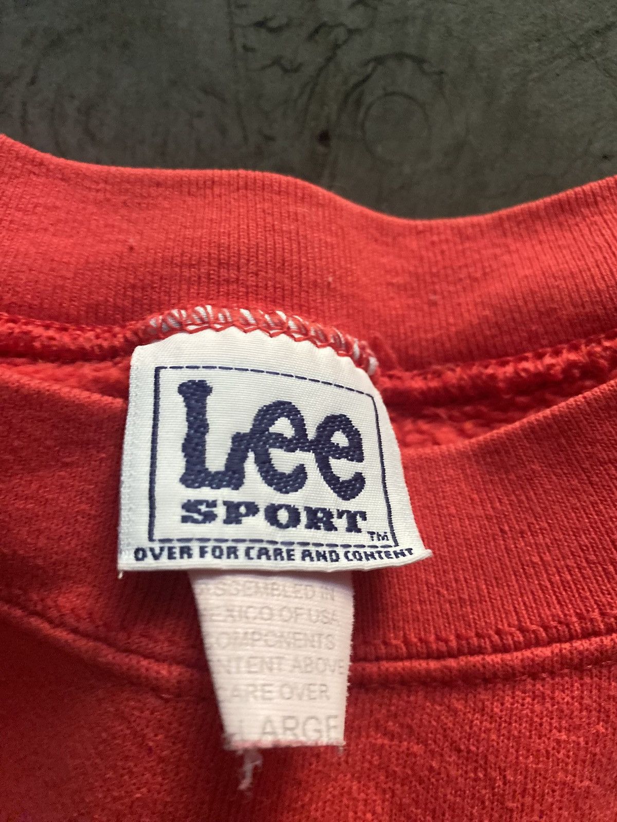 Vintage Vintage University of Wisconsin Red Lee Crewneck Size US XL / EU 56 / 4 - 2 Thumbnail