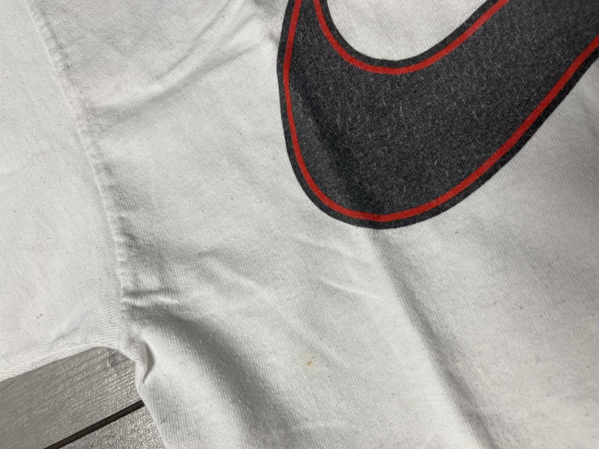 Nike Vintage Nike Tshirt Swoosh Logo size Medium Size US M / EU 48-50 / 2 - 5 Thumbnail