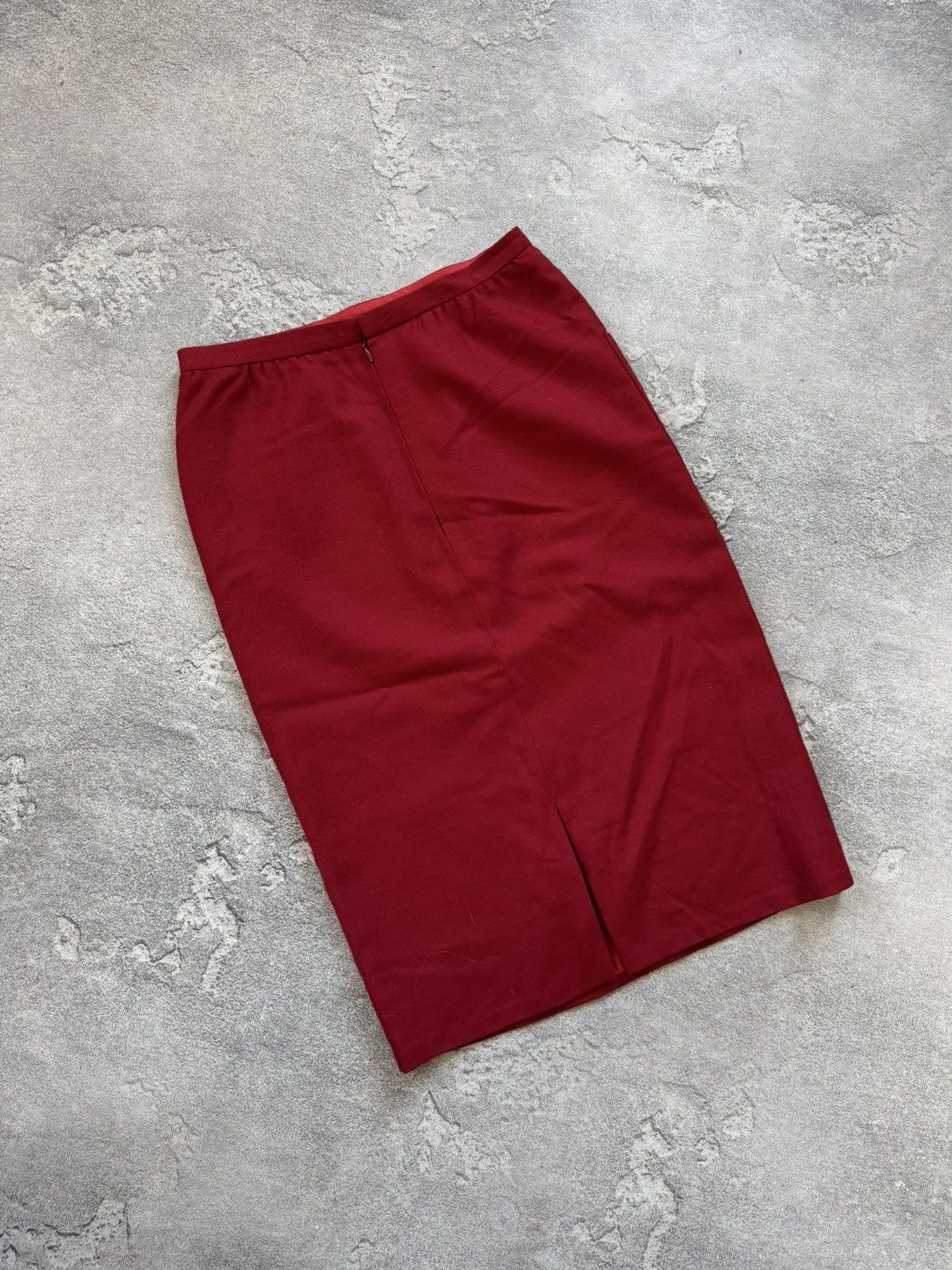 Givenchy Vintage Givenchy Life Paris Red Wool Midi Skirt Back Zip Size 28" / US 6 / IT 42 - 7 Thumbnail
