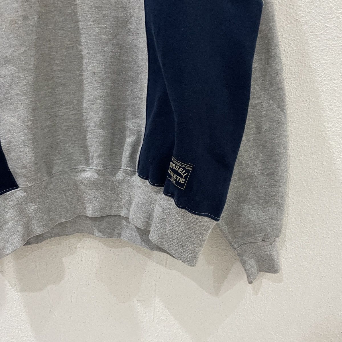 Russell Athletic Vintage 90s Russell Athletic Pullover Sweatshirt Size US L / EU 52-54 / 3 - 2 Thumbnail