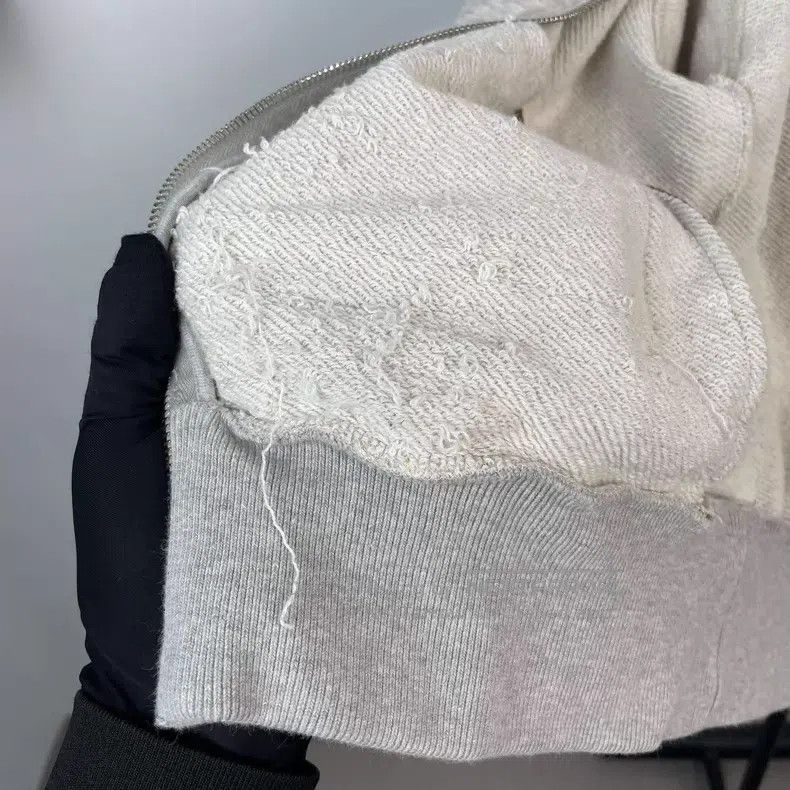 Louis Vuitton Louis Vuitton Grey cotton globe logo zip-up hoodie Size US M / EU 48-50 / 2 - 5 Thumbnail