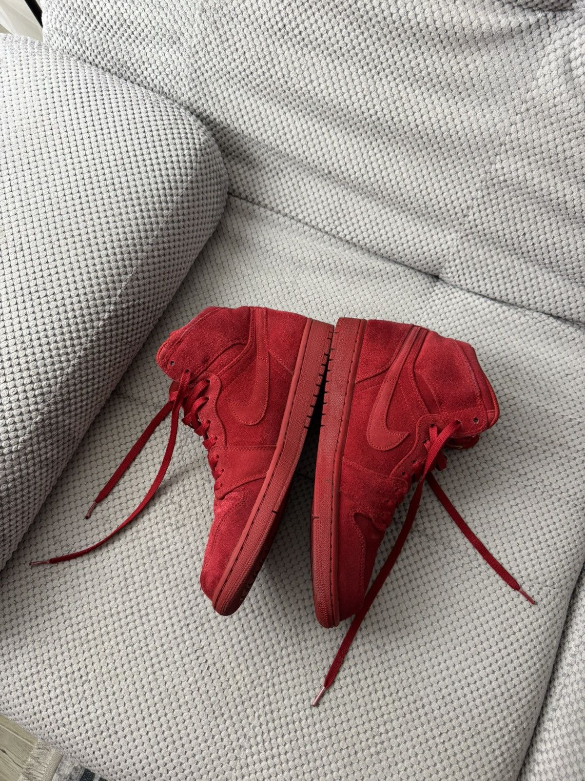 Nike Nike Air Jordan 1 Red Suede Size US 11 / EU 44 - 4 Thumbnail