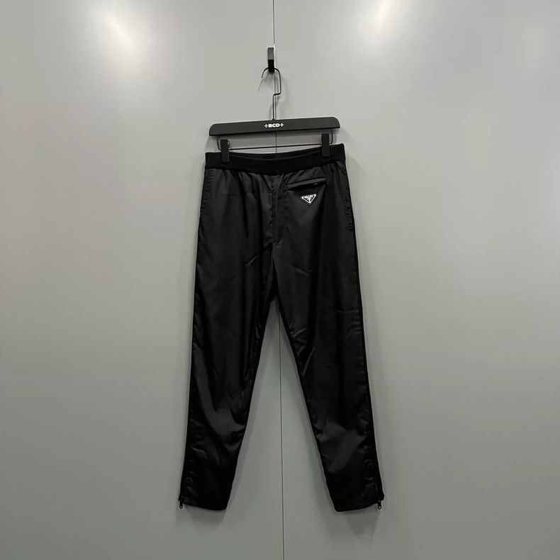 Prada Prada Black triangle logo trousers 2502-Nextarrow Size US 30 / EU 46 - 1 Thumbnail