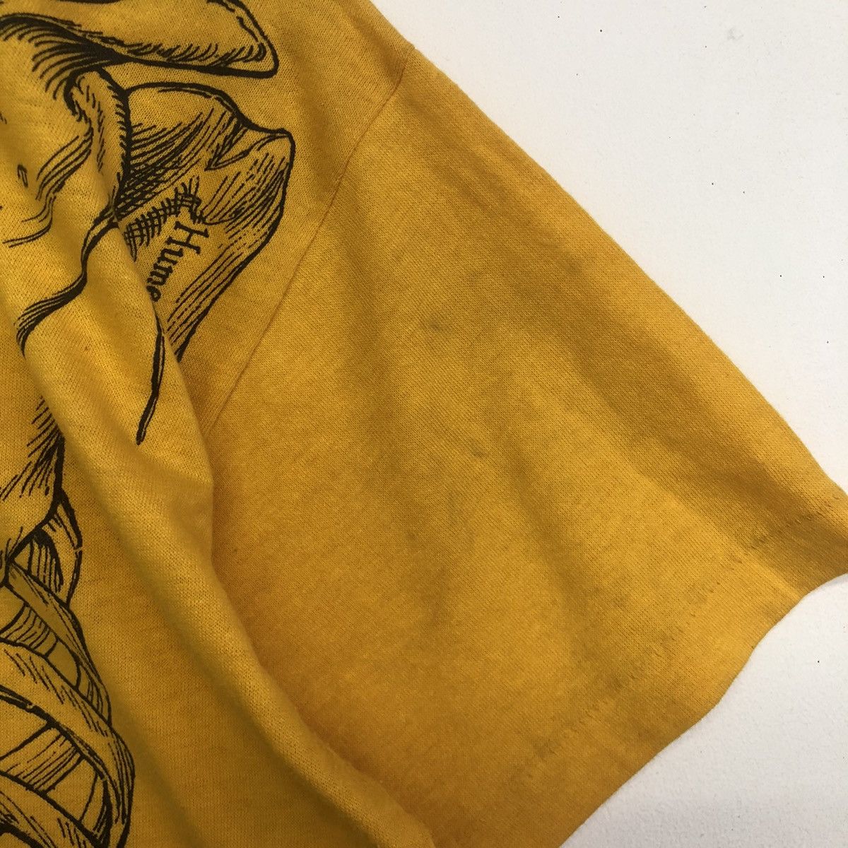 Art Comes First VINTAGE ART LESLIE ARWIN 1978 ANATOMY SKULL BONES TSHIRT Size US L / EU 52-54 / 3 - 13 Thumbnail