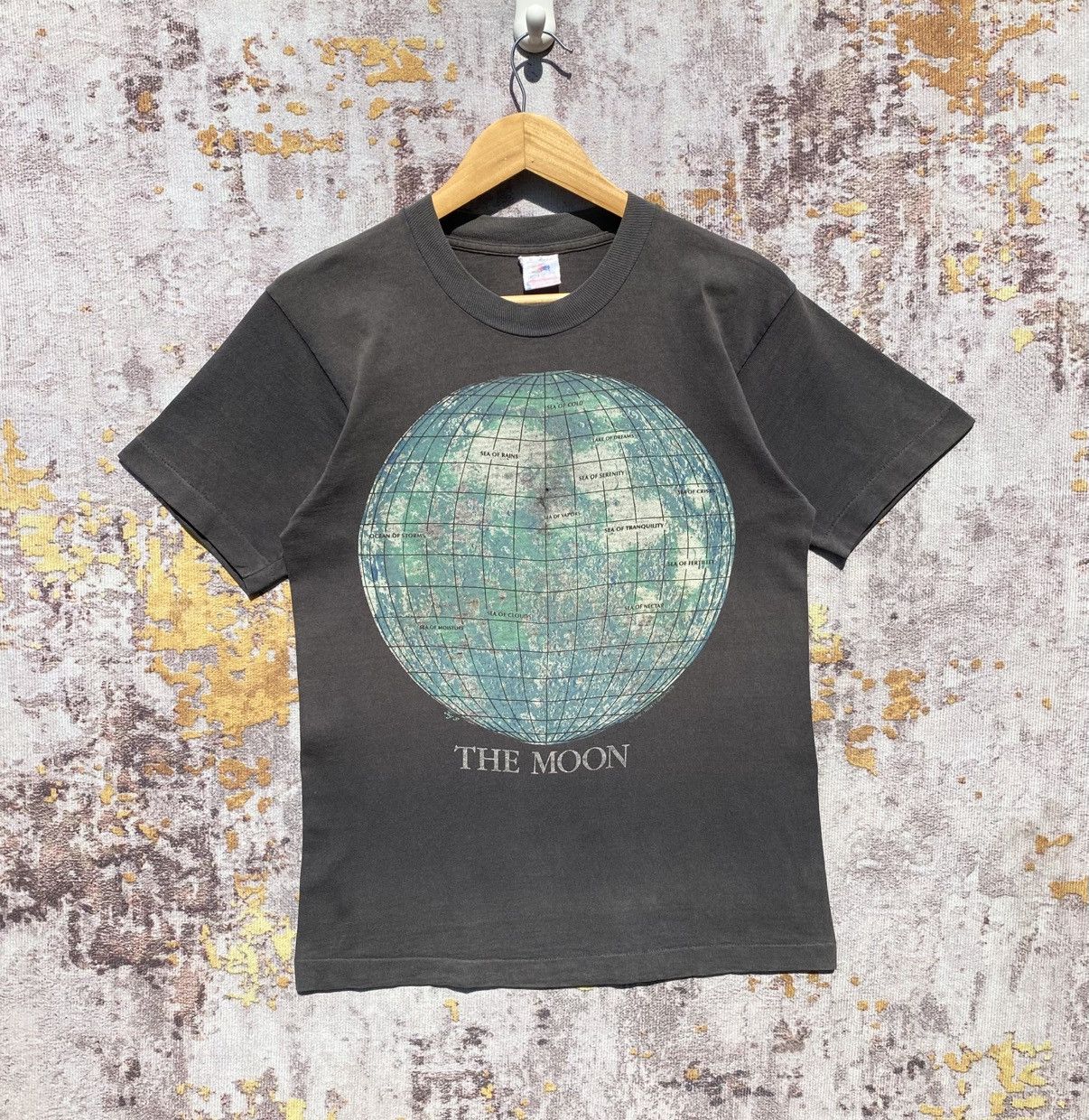 Vintage Vintage 90s The Dark Side Of The Moon Shirt Liberty Graphics Size US S / EU 44-46 / 1 - 1 Thumbnail