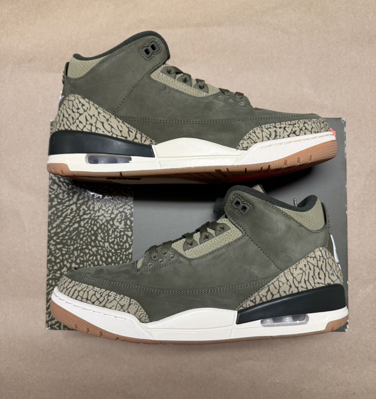 Jordan Brand Nike Air Jordan 3 Retro Family Affair Green mens sz 10.5 NEW Size US 10.5 / EU 43-44 - 1 Thumbnail