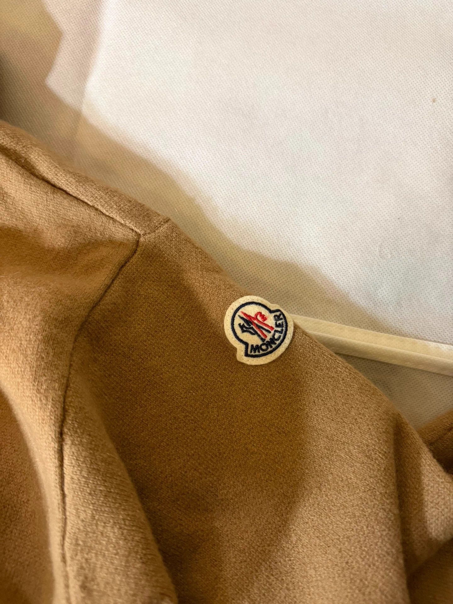 Moncler Moncler Camel Wool Cashmere Hoodie L Worn Once Size US L / EU 52-54 / 3 - 3 Thumbnail