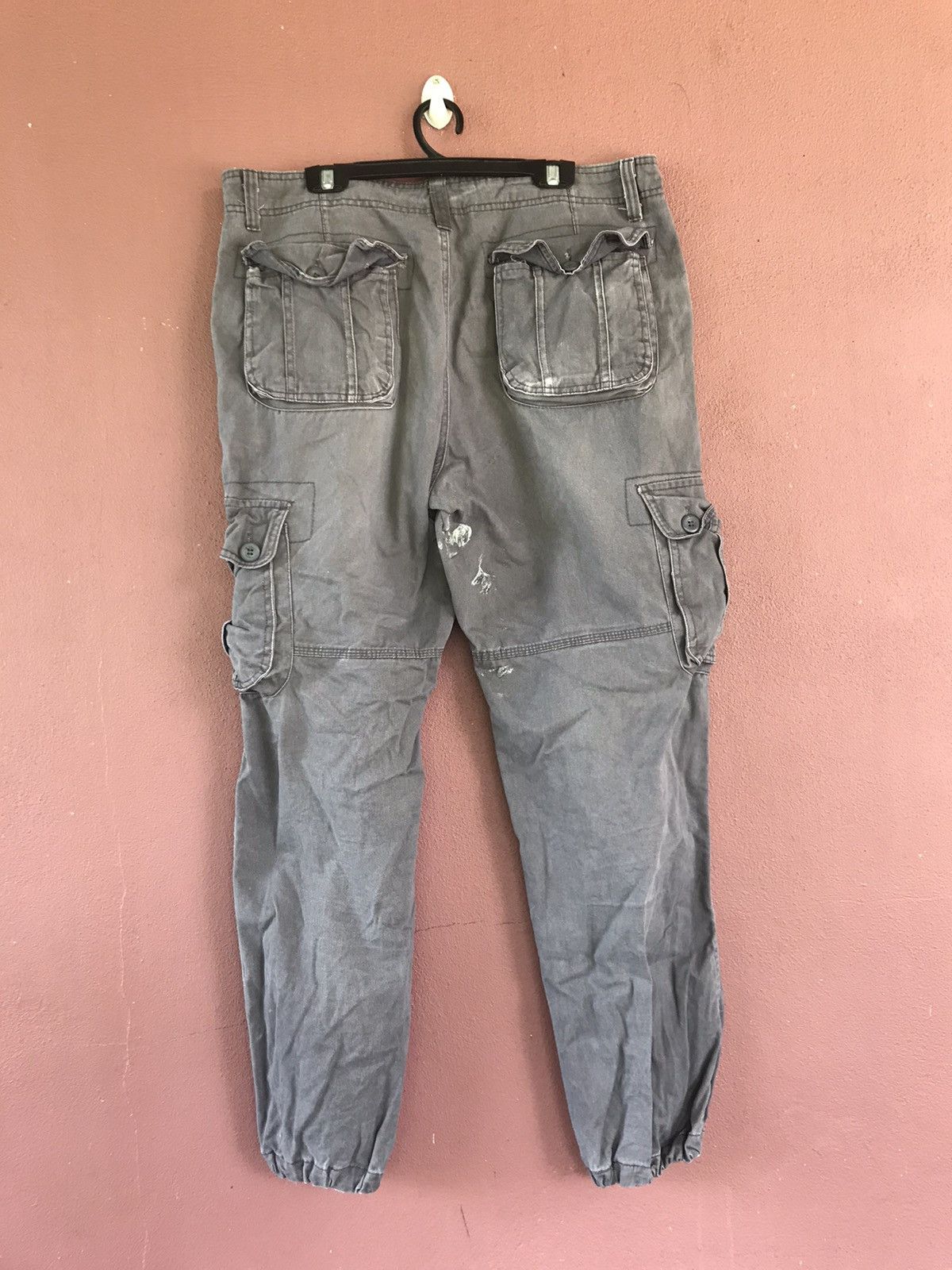Japanese Brand Multipockets cargo pants size 36 Size US 36 / EU 52 - 2 Thumbnail