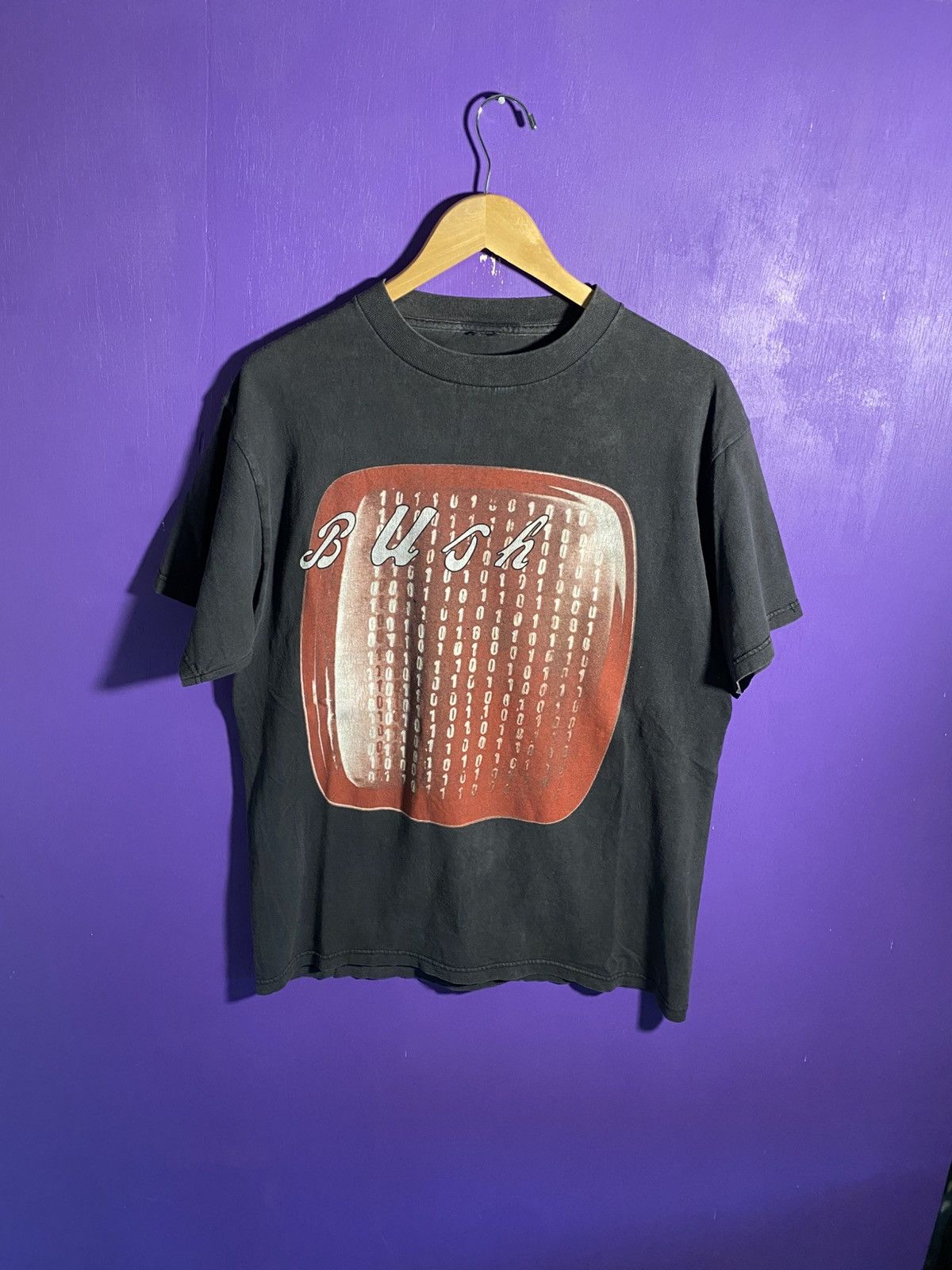 Band Tees Vintage 90s BUSH sixteen stone faded tour tee Size US L / EU 52-54 / 3 - 1 Thumbnail