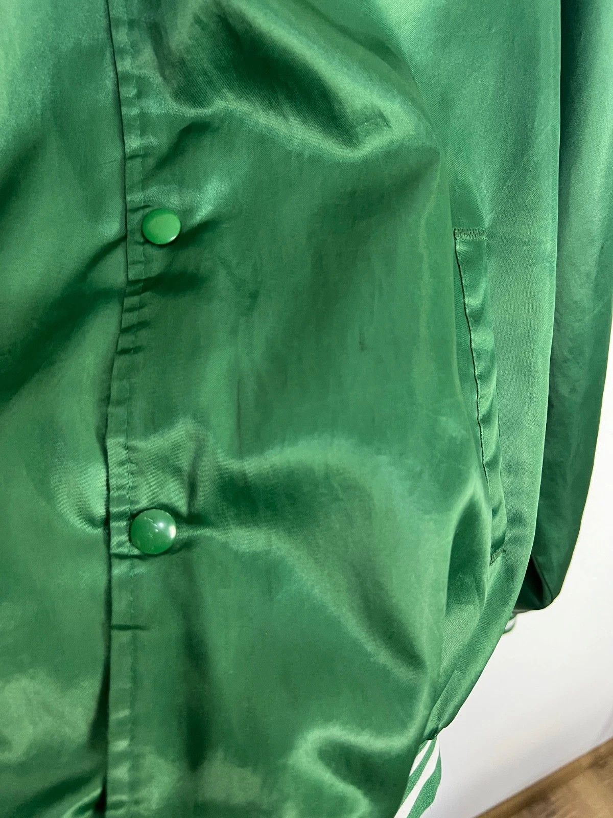 Chalk Line Vintage Chalk Line Boston Celtics NBA Green Bomber Jacket Size US L / EU 52-54 / 3 - 5 Thumbnail