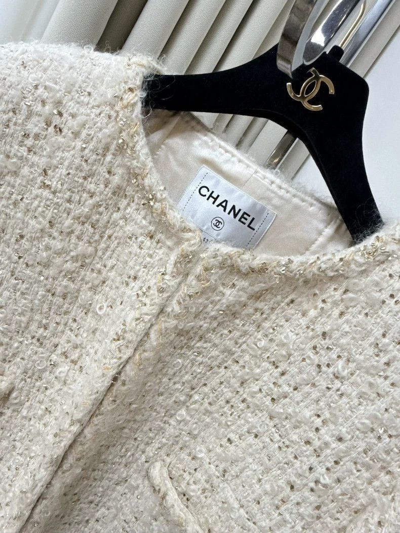 Chanel Chanel 19A Egypt Series Platinum Four-Pocket Jacket Size L / US 10 / IT 46 - 3 Thumbnail