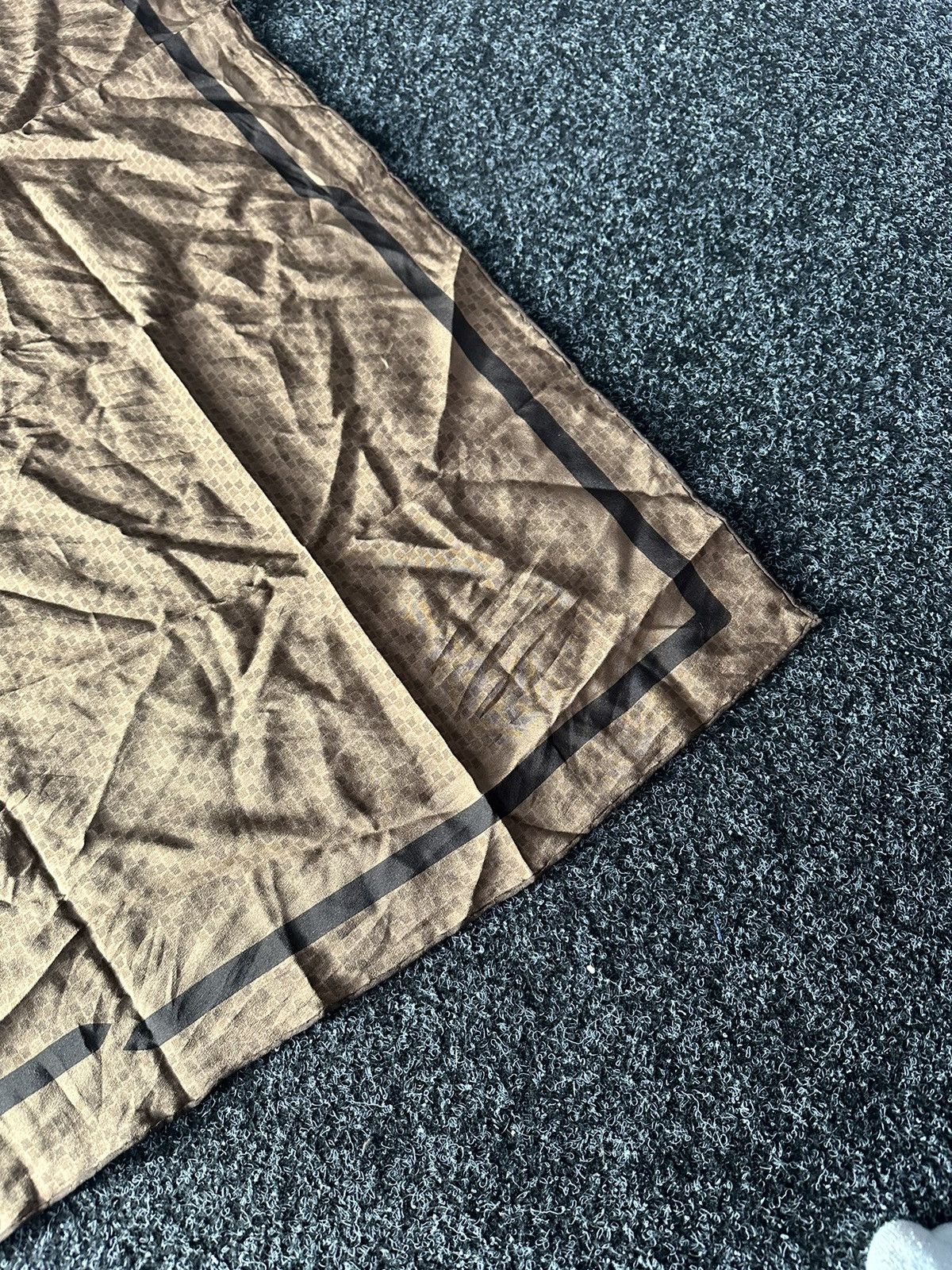 Lanvin × Vintage 🚨90s LANVIN silk scarf bandana handkerchief VERY RARE Size ONE SIZE - 10 Thumbnail