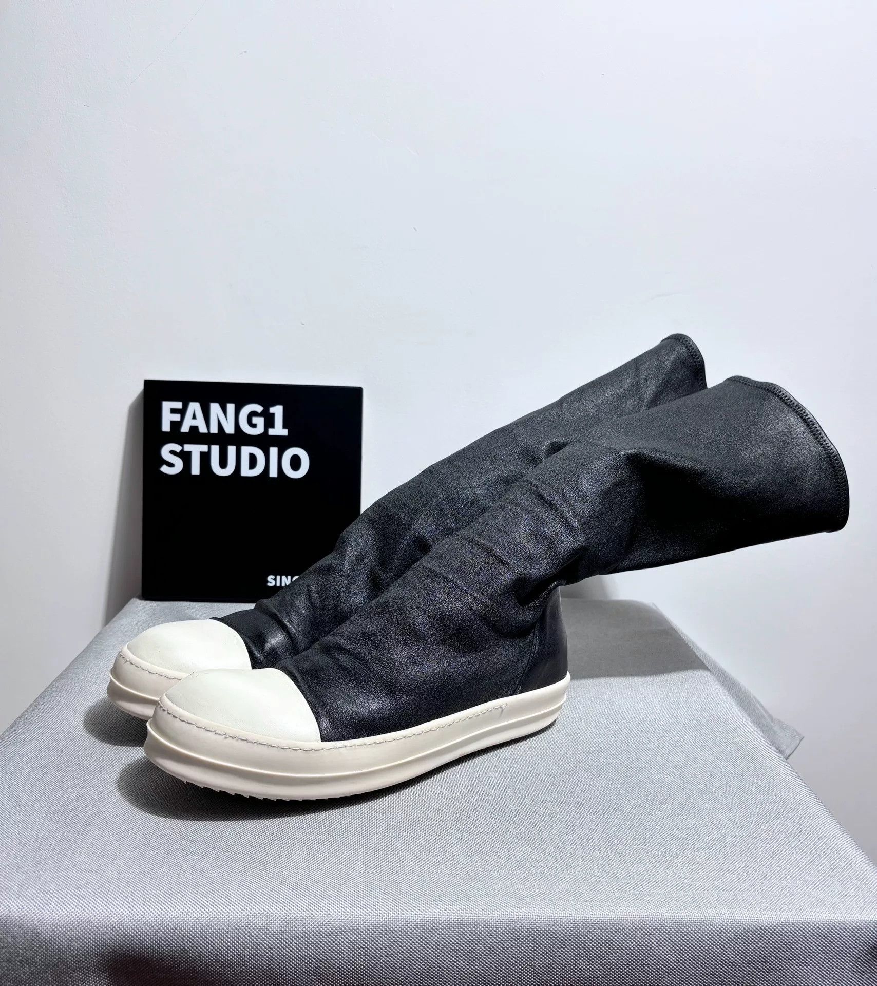 Rick Owens Rick Owens Leather Boots 9 Men Size US 9 / EU 42 - 1 Thumbnail