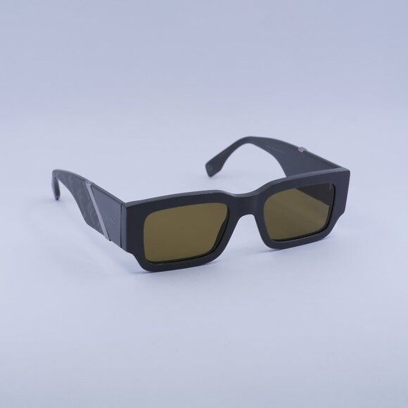 Fendi 🕶️ New Fendi FE40131I 20E Sunglasses - Shiny Grey Frame Size ONE SIZE - 1 Thumbnail