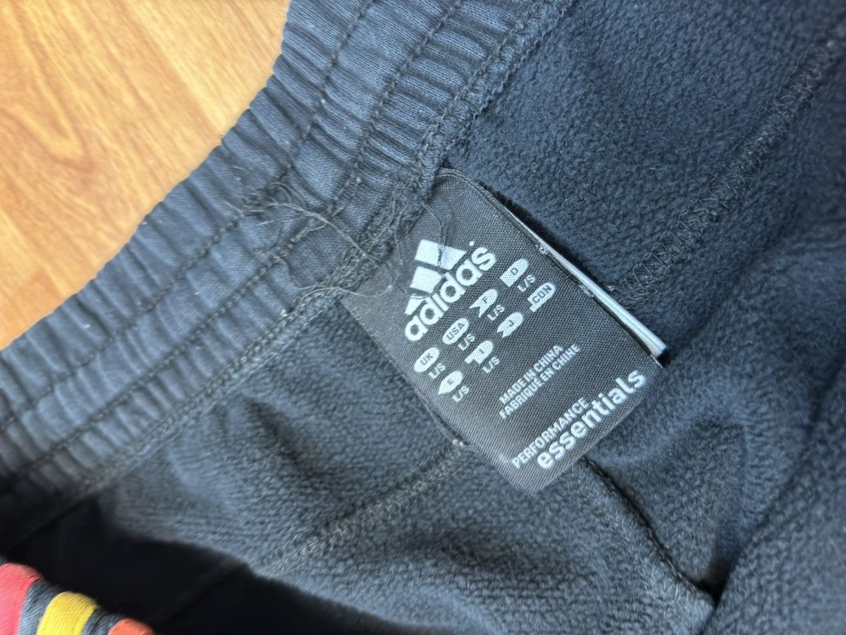 Adidas × Vintage Crazy Vintage Y2K/2000s Black Adidas Embroidered Sweatpants! Size US 34 / EU 50 - 3 Thumbnail
