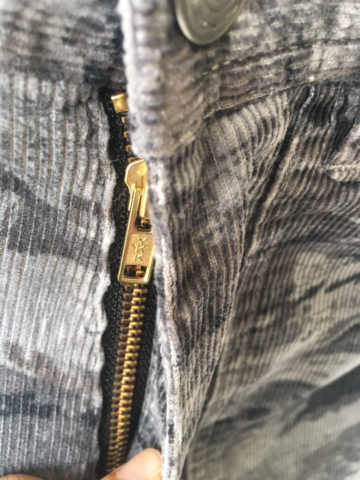 Oakley Oakley Corduroy Camo Cargo Pants Size 28" / US 6 / IT 42 - 8 Thumbnail