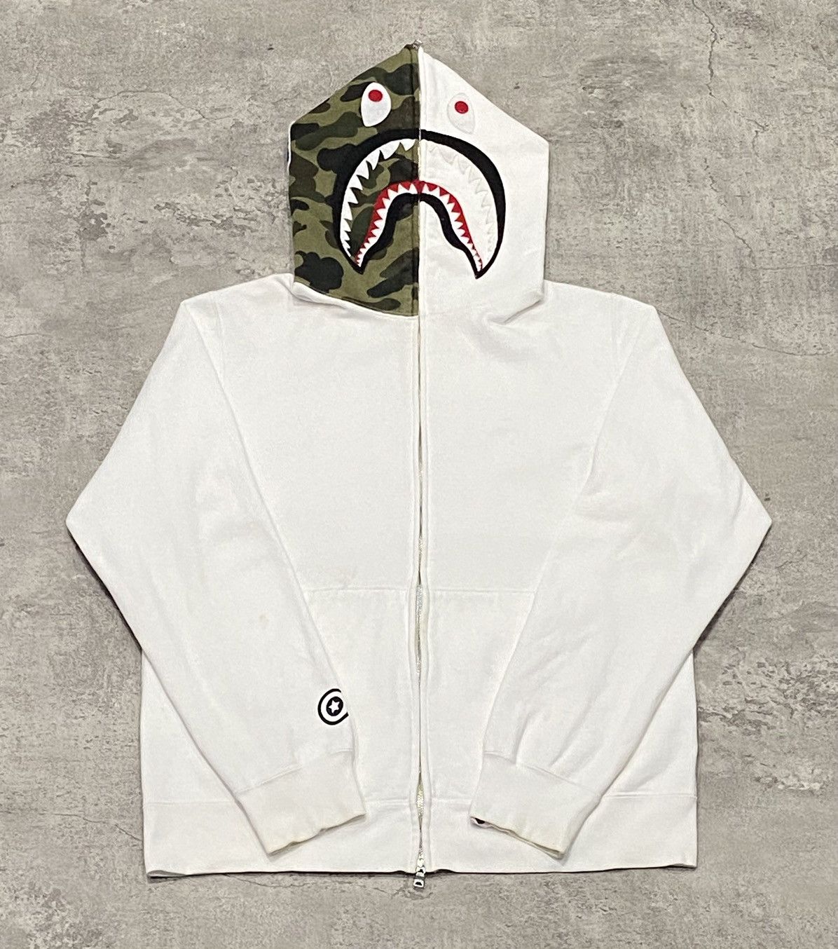 Bape Bape Shark White Hoodie Size US XL / EU 56 / 4 - 1 Thumbnail