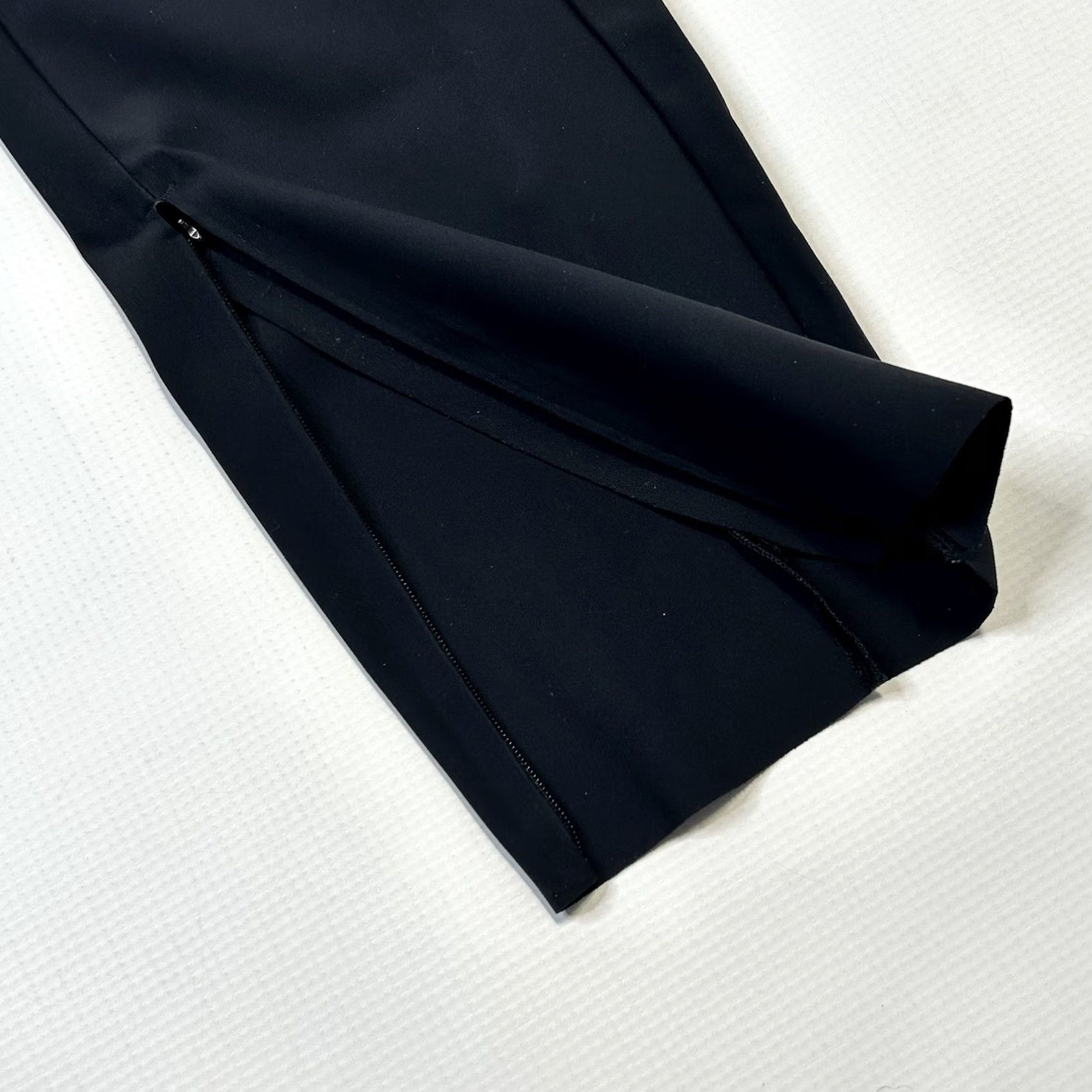 Athleta VINTAGE Athleta Pants Womens 4 Black Stellar Trouser Work Comfort Cropped Regular 29in Inseam Mens Womens Girls Size 27" / US 4 / IT 40 - 7 Thumbnail