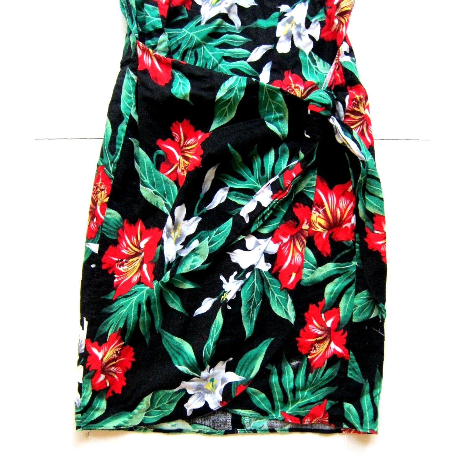Evergreen VINTAGE Evergreen Island Hawaii Floral Tank Dress S-M Women Short Sleeveless Black Green Red Wrap Dress Size S / US 4 / IT 40 - 5 Thumbnail