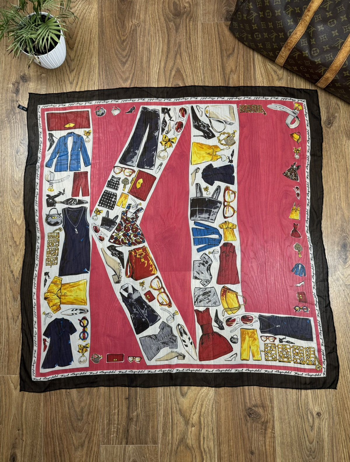 Karl Lagerfeld Karl Lagerfeld silk handscarf original luxury item Size ONE SIZE - 1 Thumbnail