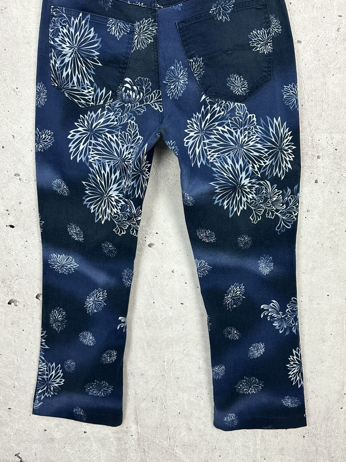 Valentino Valentino Vintage Floral Print Made in Italy Women’s Pants Size 28" / US 6 / IT 42 - 7 Thumbnail