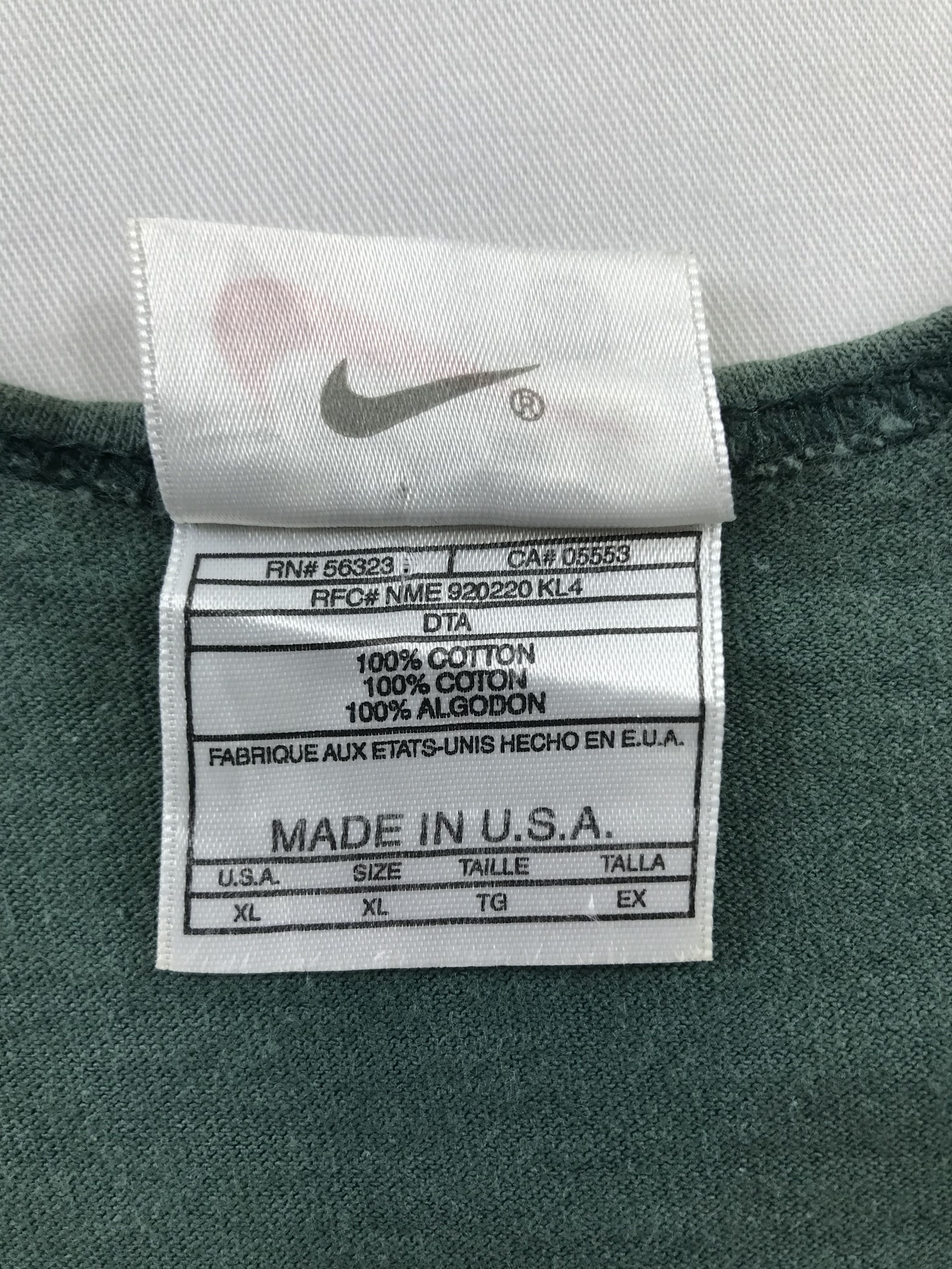 Nike Vintage 90s Nike Small Embroidered Swoosh Tank Top Size US XL / EU 56 / 4 - 5 Thumbnail
