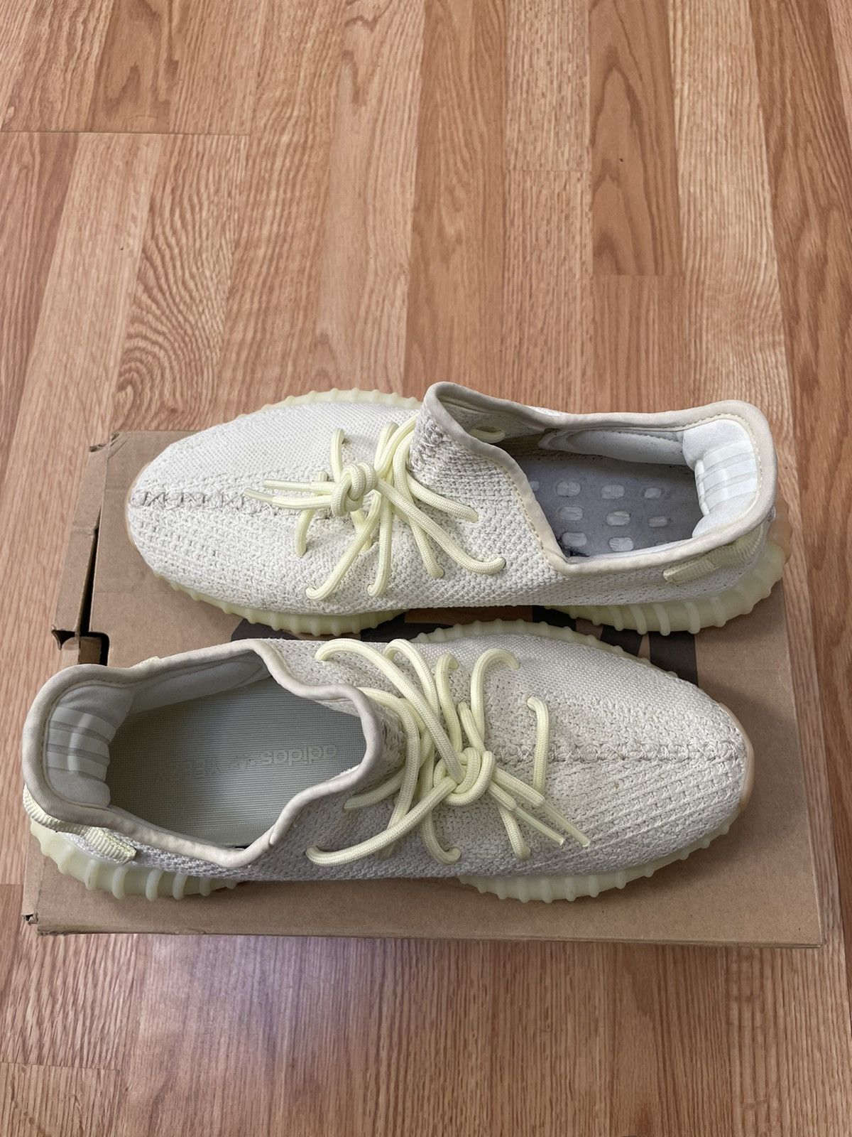 Adidas × Yeezy Yeezy Boost 350 V2 Butter Size US 10 / EU 43 - 12 Thumbnail