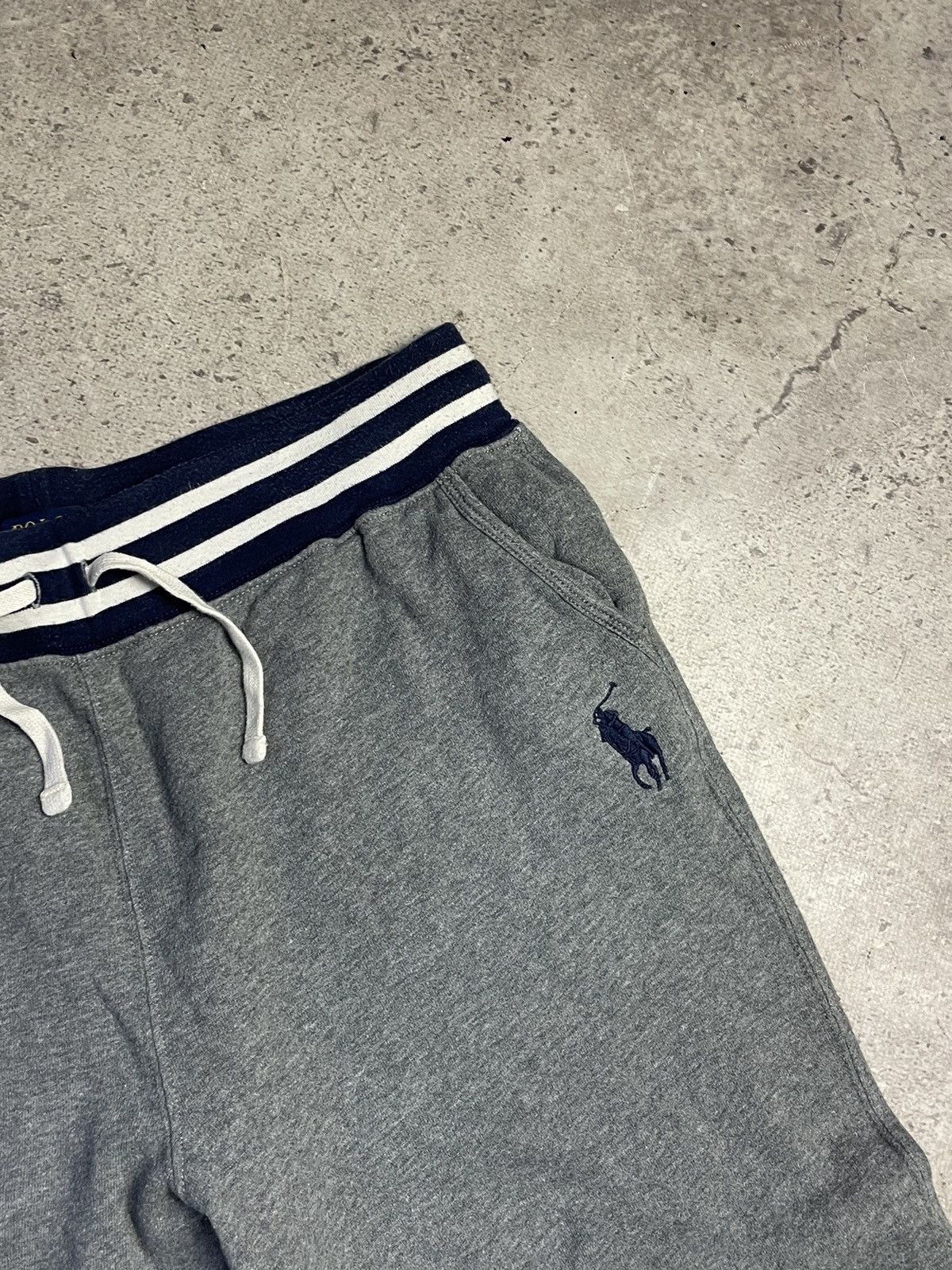 Polo Ralph Lauren Gray Polo Ralph Lauren Sweatpants Size US 30 / EU 46 - 2 Thumbnail