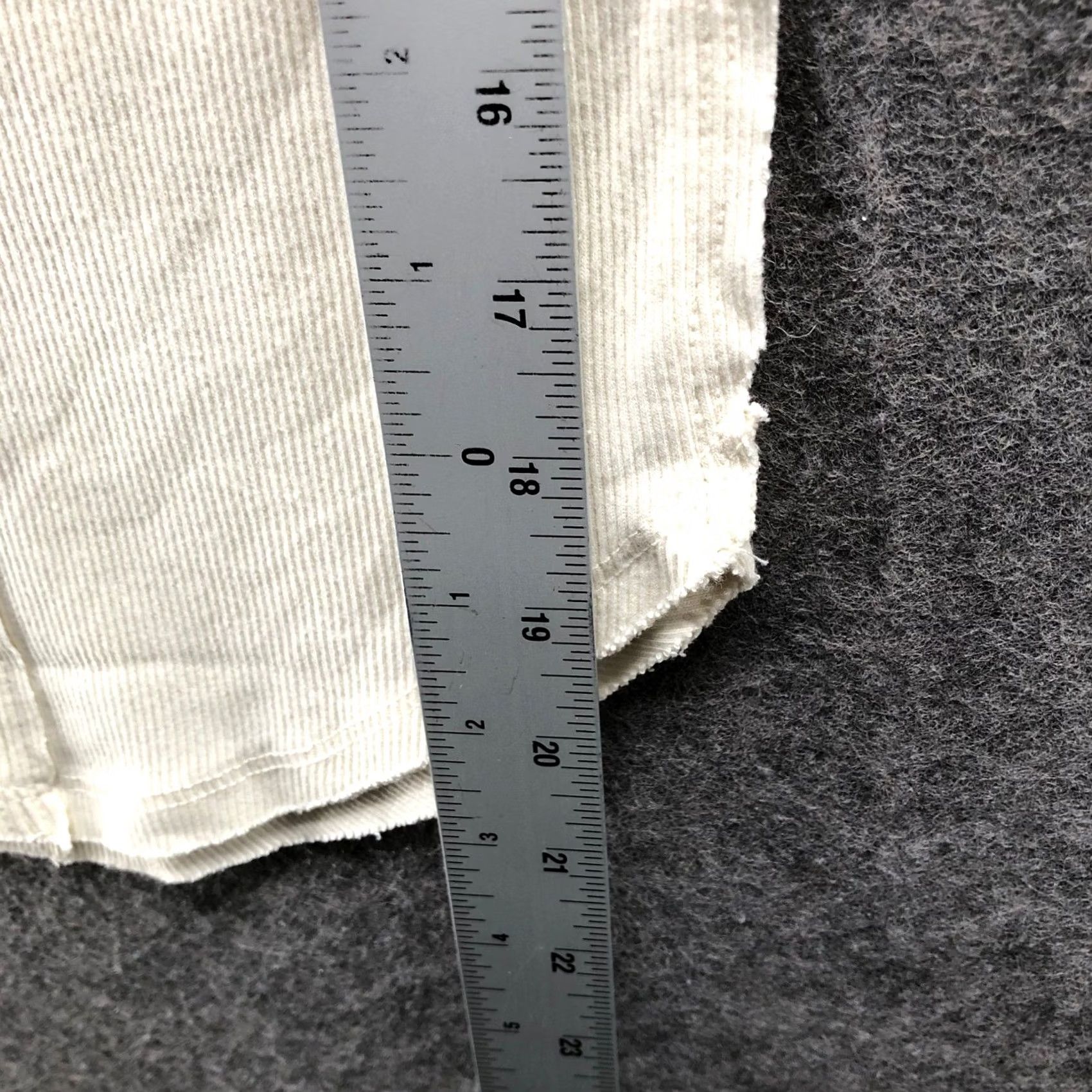 Vintage We The Free Muscle Tank Womens XS Ivory Ribbed Round Hem Crewneck Sleeveless Knit Cotton Blend Basic Bohemian All Seasons Slim Casual Ventage? Size XS / US 0-2 / IT 36-38 - 7 Thumbnail