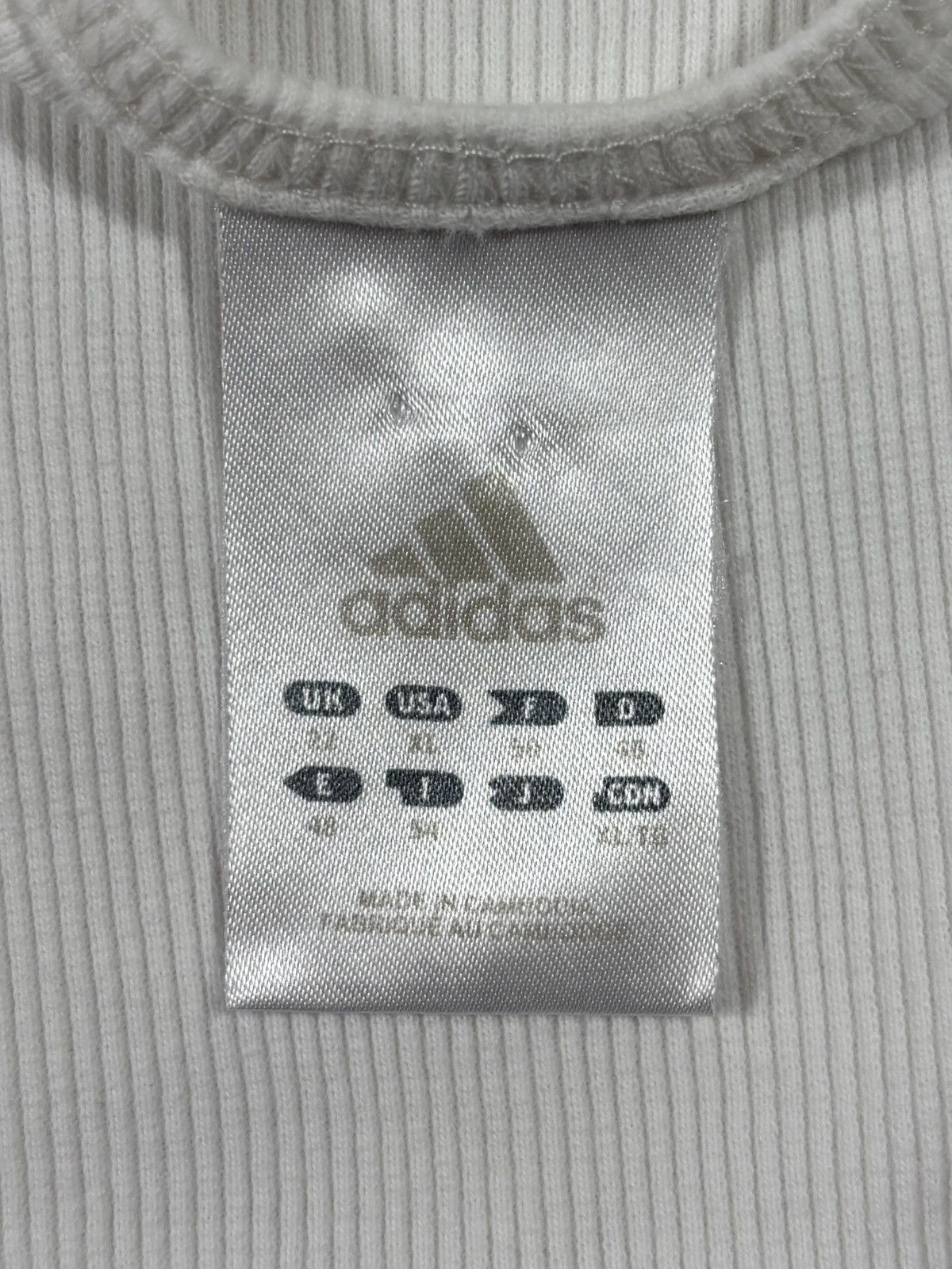 Adidas Vintage Adidas Tank Top Sleeveless Undershirt Embroidered Size US XL / EU 56 / 4 - 5 Thumbnail