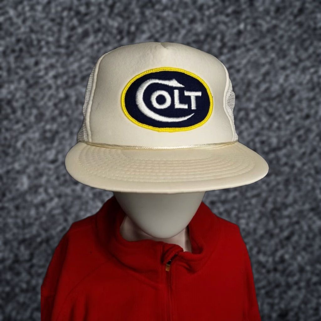 Vintage Designer America Colt Pro Gun Trucker Hat Adults One Size Snapback White