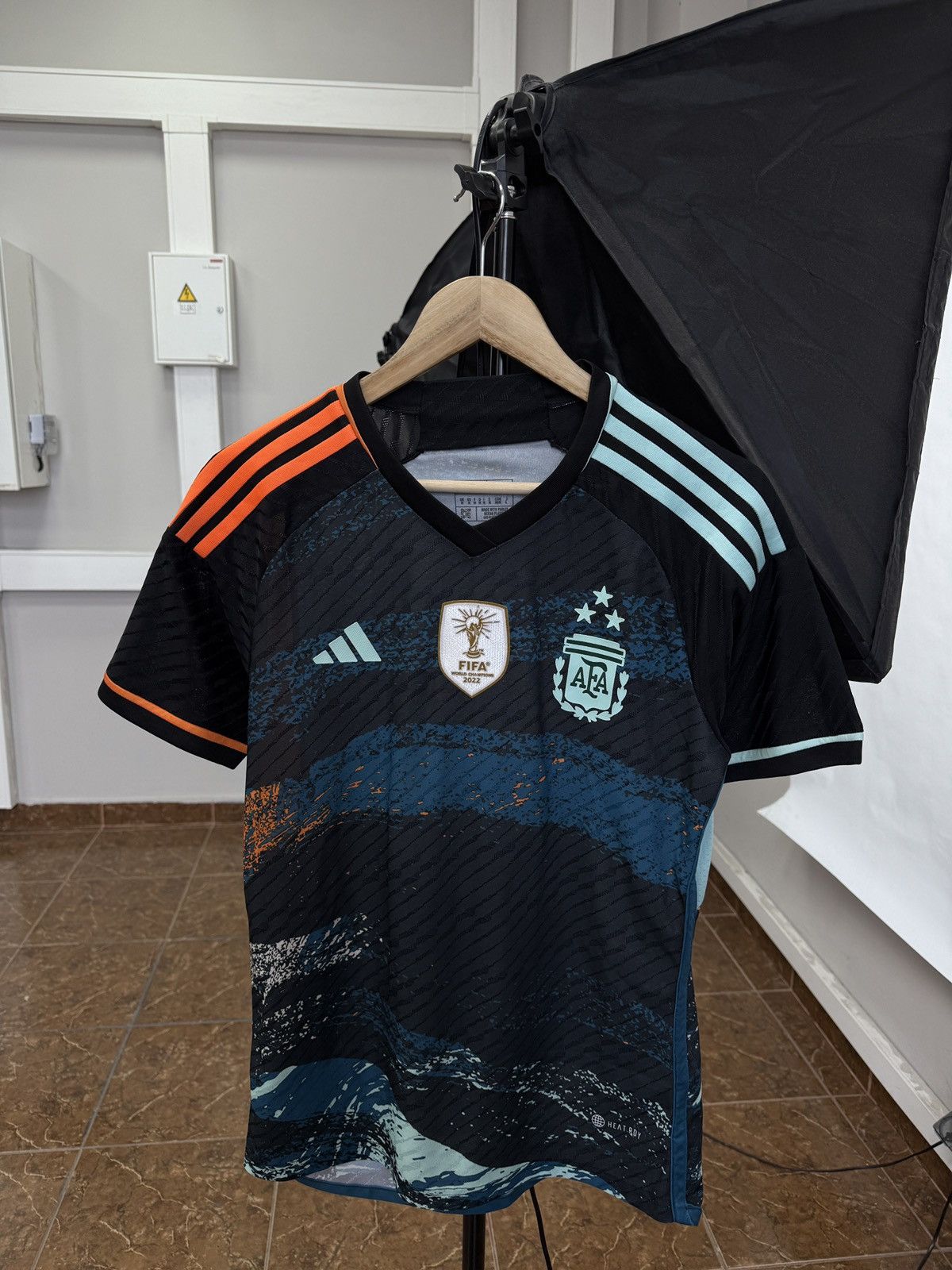 Adidas 🇦🇷 2022 Argentina Adidas Fifa World Champions Jersey T-Shirt Size US M / EU 48-50 / 2 - 1 Thumbnail