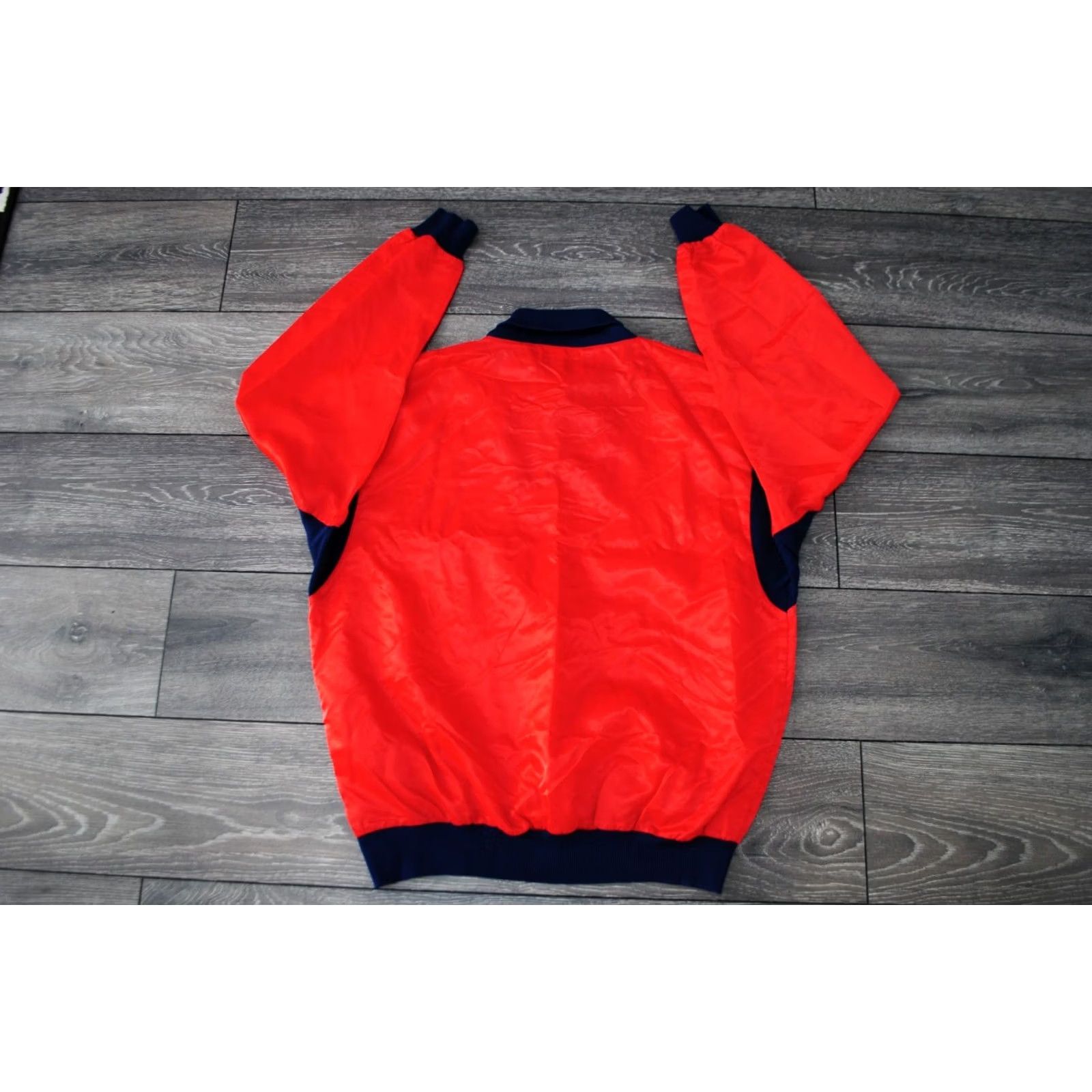 Adidas VINTAGE Adidas Originals TREFOIL Red PULL OVER Training 42-44 Jacket Mens 80s 1980s UK Made Size US XS / EU 42 / 0 - 8 Thumbnail