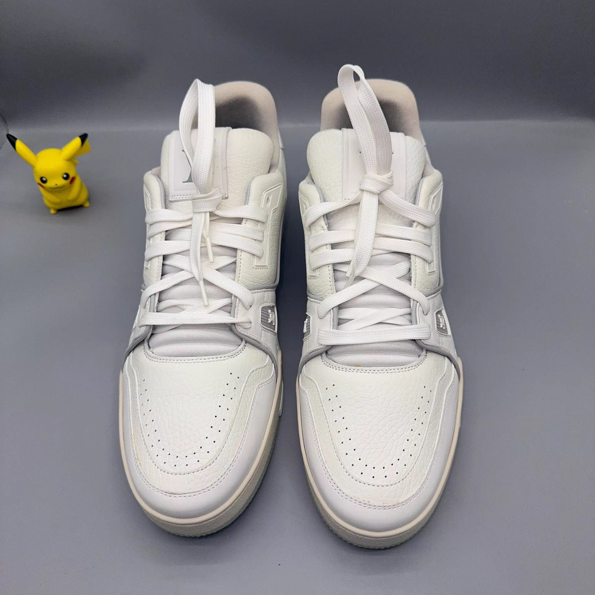 Louis Vuitton LOUIS VUITTON Trainer White Cement 44 New Size US 10 / EU 43 - 2 Thumbnail