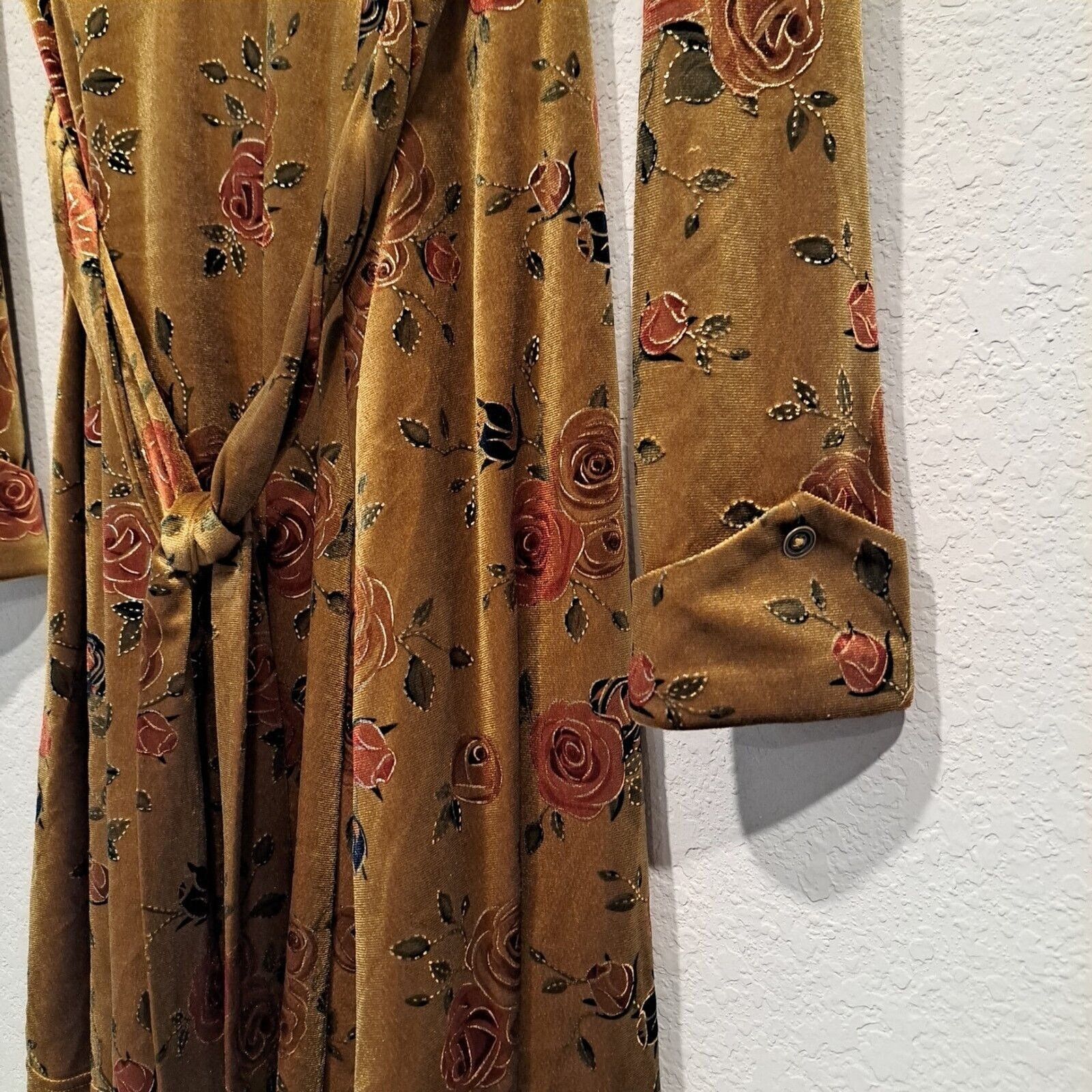 Other Unique Vintage Chartreuse & Red Rose Velvet Wrap Dress M New Size M / US 6-8 / IT 42-44 - 6 Thumbnail