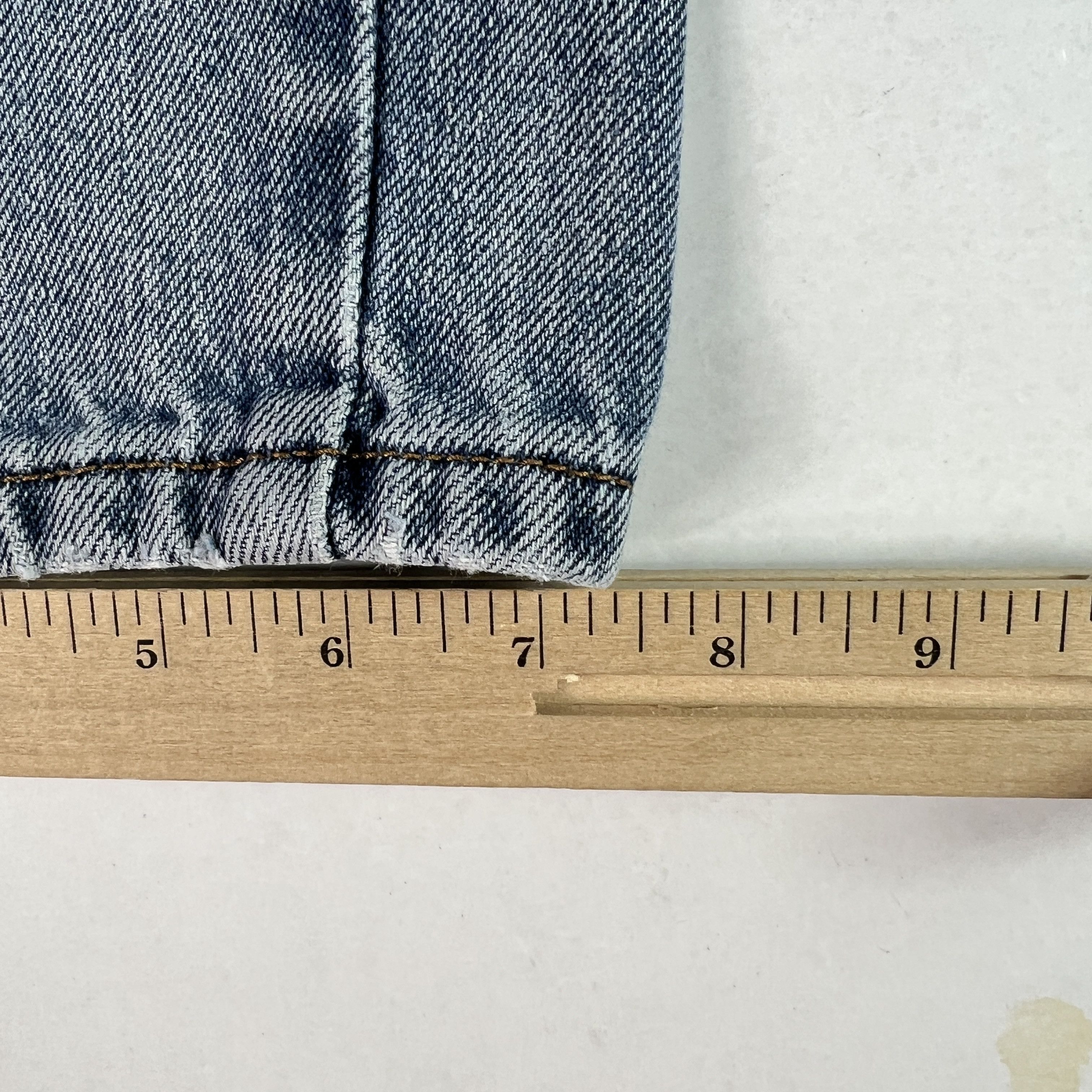 Levi's Y2K Levi's Jeans 560 Comfort Loose Fit Tapered Blue Denim Size US 33 - 18 Thumbnail