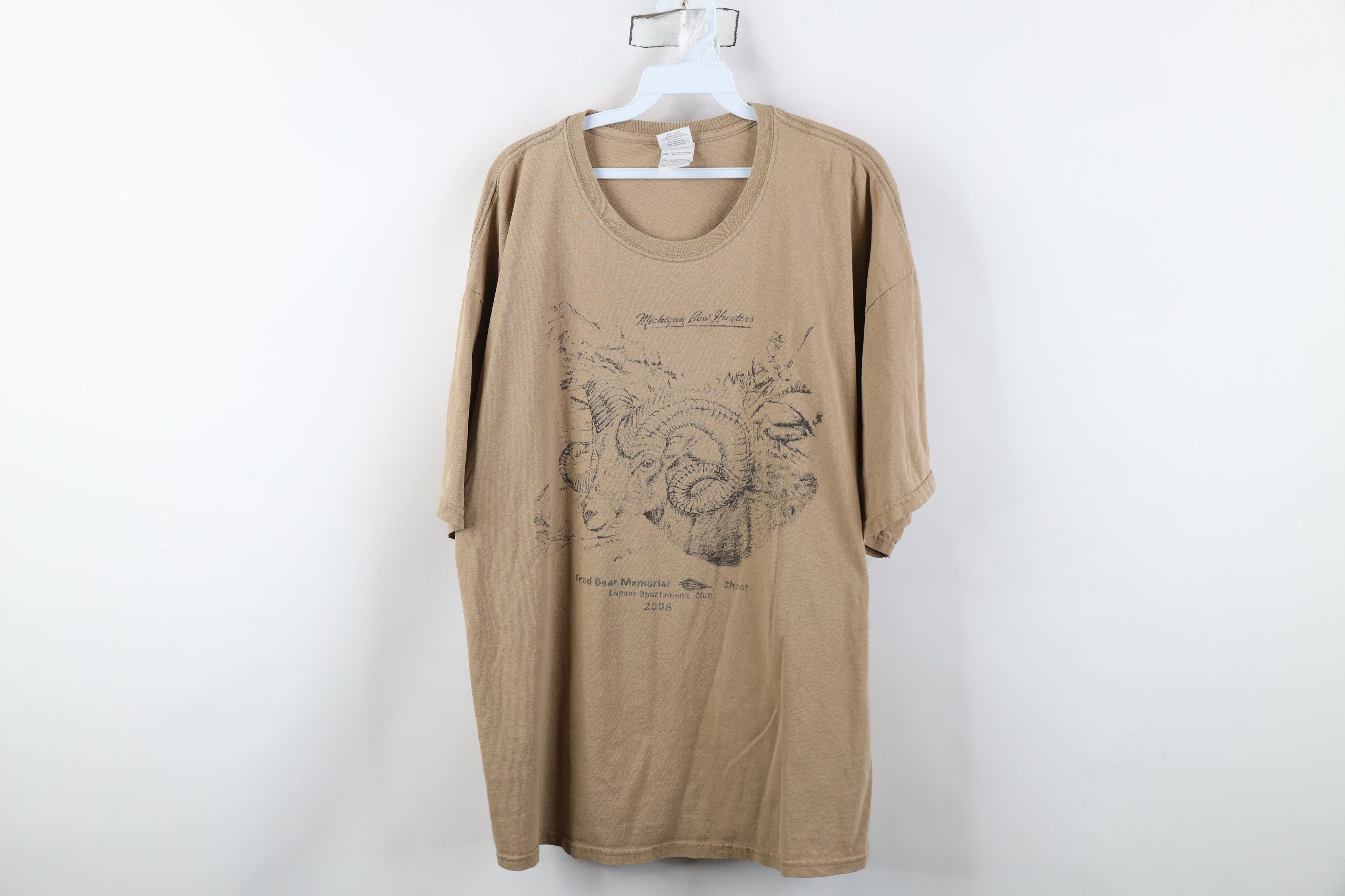 Vintage Vintage Y2K 2008 Michigan Bow Hunters Bear Shoot T-Shirt Size US XXL / EU 58 / 5 - 1 Thumbnail