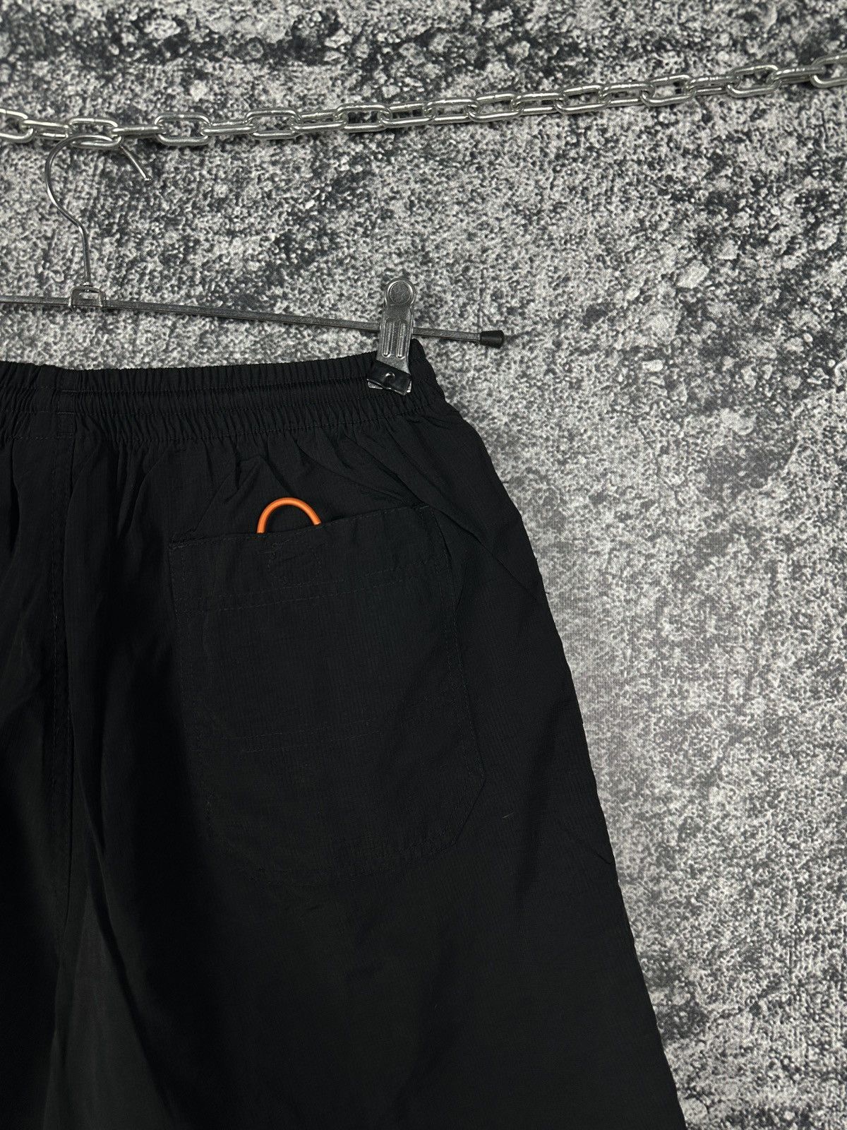 Reebok Men’s Reebok Vintage Nylon Shorts Sportswear Black Size M Size US 34 / EU 50 - 9 Thumbnail