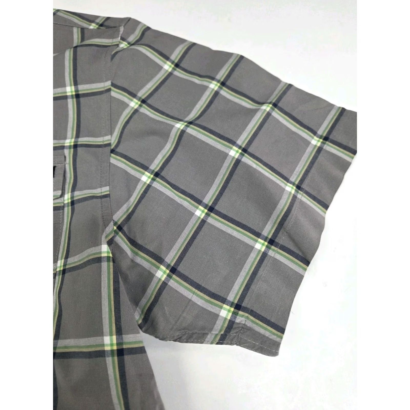 RVCA RVCA Mens Short Sleeve Snap Grey/Green Checkered Shirt Size Large Cotton #7791 Size US L / EU 52-54 / 3 - 7 Thumbnail