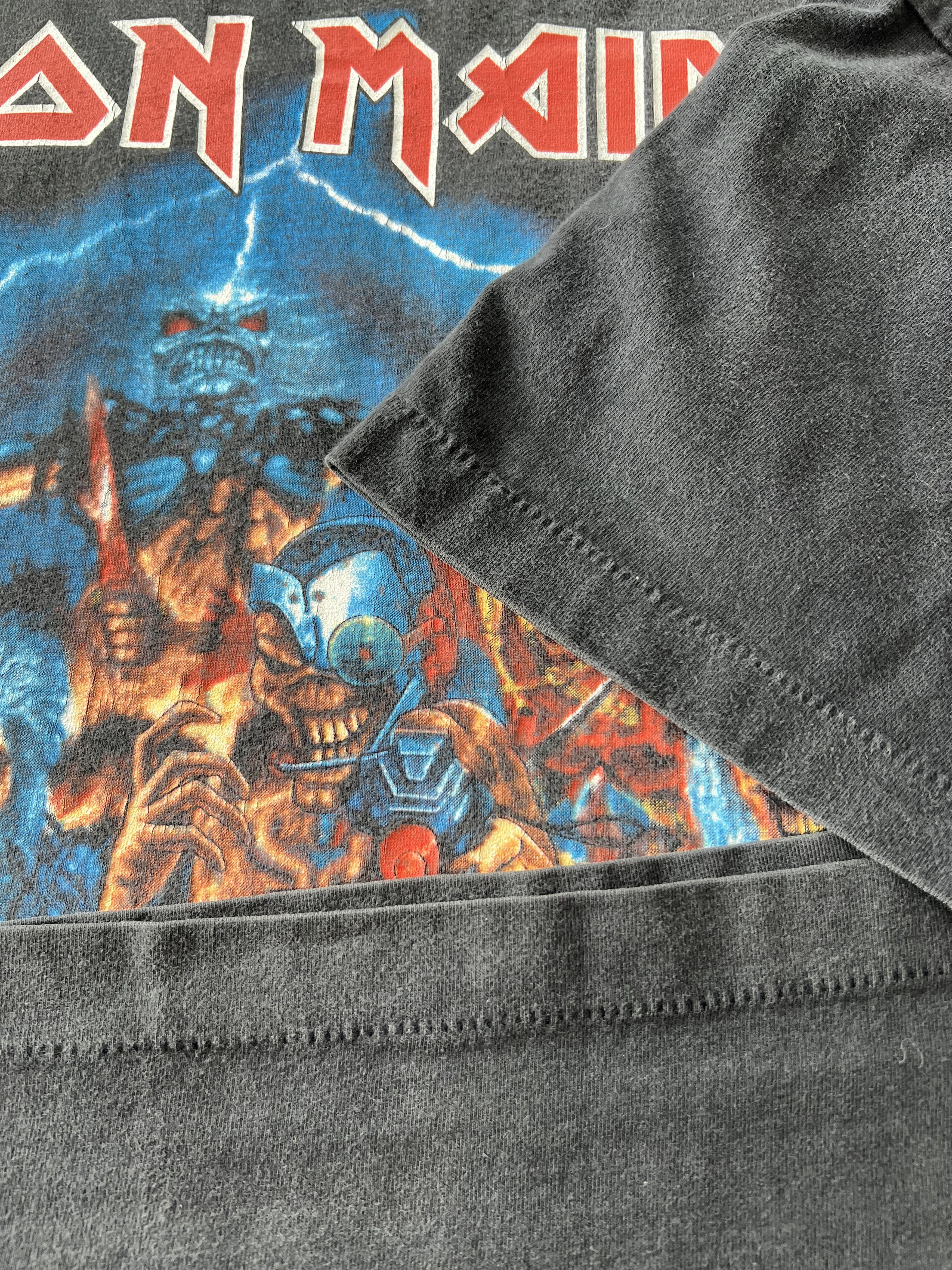 Band Tees Vintage 1996 Iron Maiden Best of the Beast Black T-shirt Size US XL / EU 56 / 4 - 9 Thumbnail
