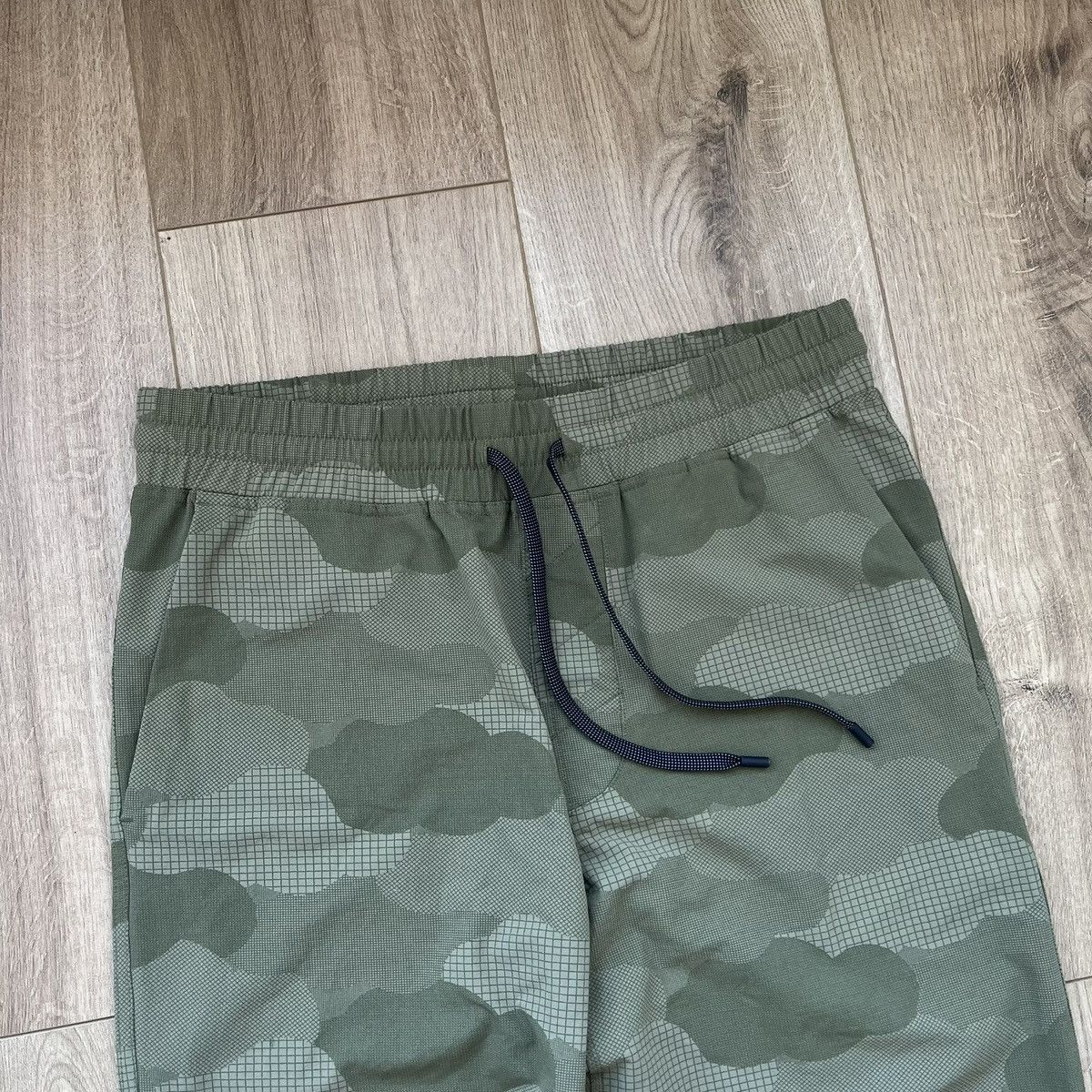 A.P.C. × Outdoor Voices A.P.C. x Outdoor Voices “a.p.c.o.v.” activewear pants Size US 38 / EU 54 - 3 Thumbnail