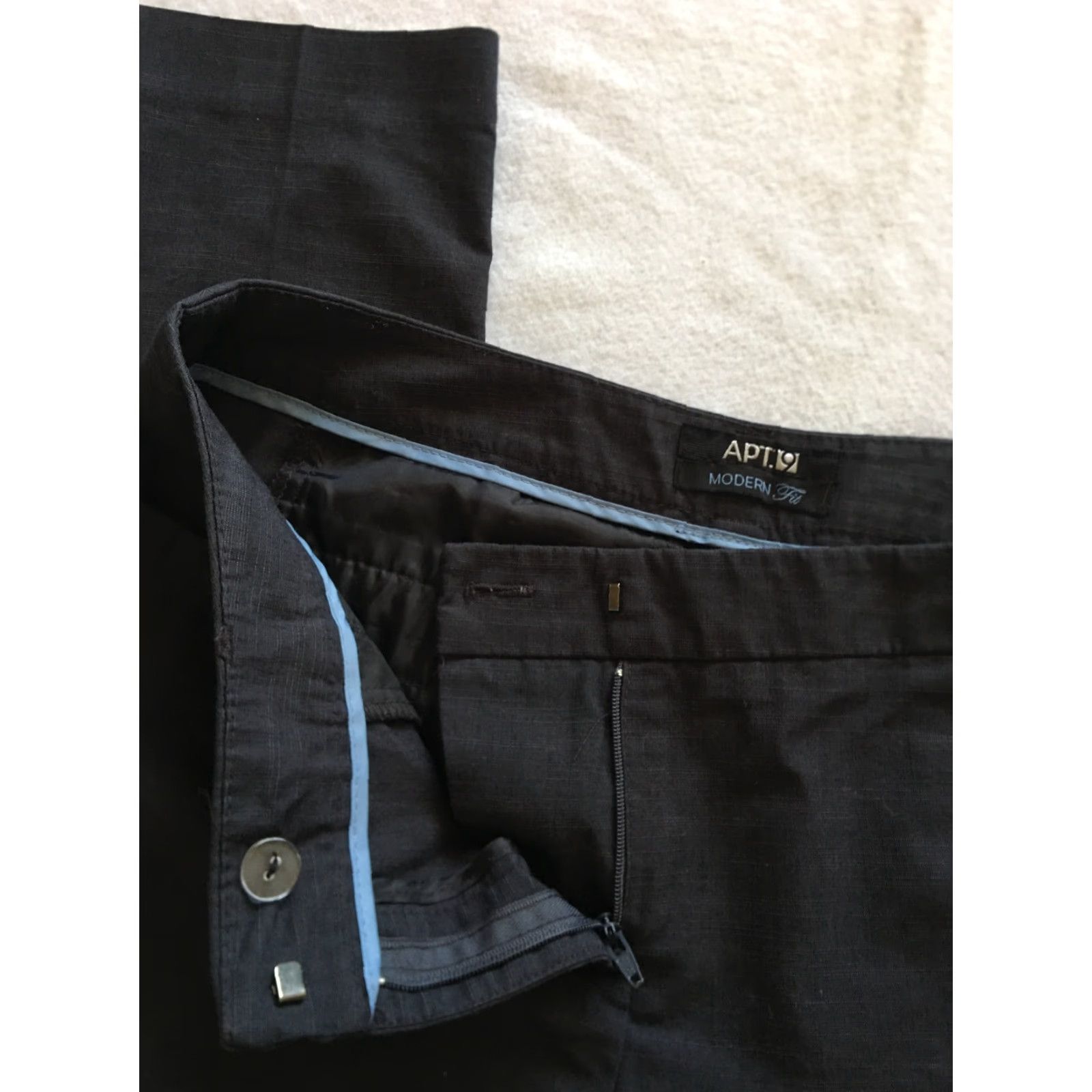 Apt. 9 **Apt 9 Women's Size 6 Regular Charcoal Gray Cropped Pants** User: Apt 9 Women's Size 6 Regular Charcoal Gray Cropped Pants Size 28" / US 6 / IT 42 - 4 Thumbnail
