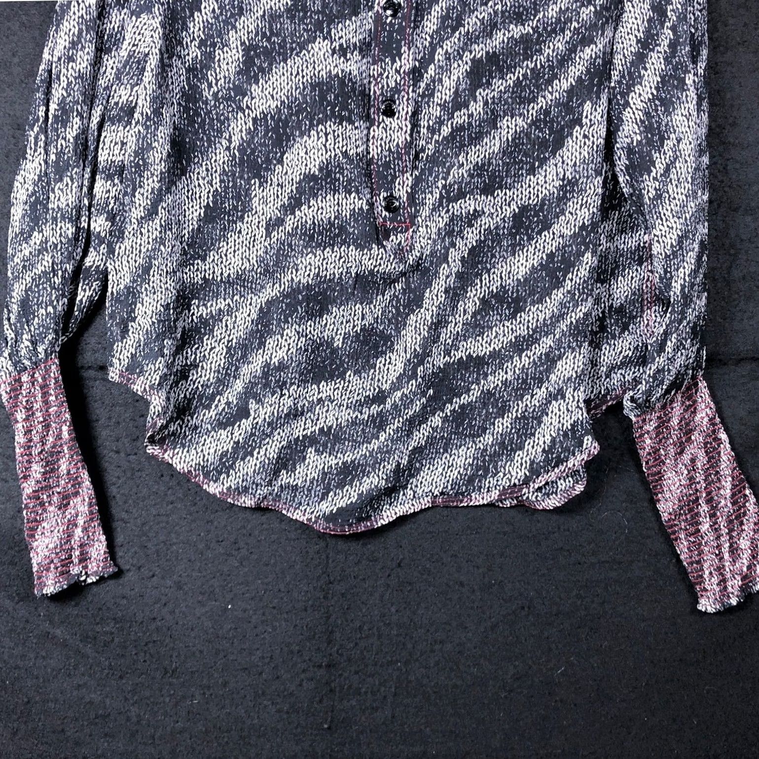 Rag & Bone Rag & Bone Womens Blouse Zebra Print Pullover Henley Maris 100% Silk XS Size XS / US 0-2 / IT 36-38 - 4 Thumbnail