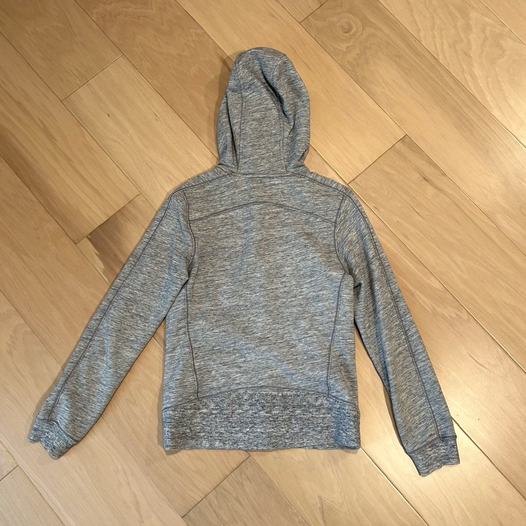 Lululemon Lululemon Hooded Jacket Full Zip Gray Women’s 4 Jacket Long Sleeve Pockets Athleisure Winter Spring Fall Size S / US 4 / IT 40 - 4 Thumbnail