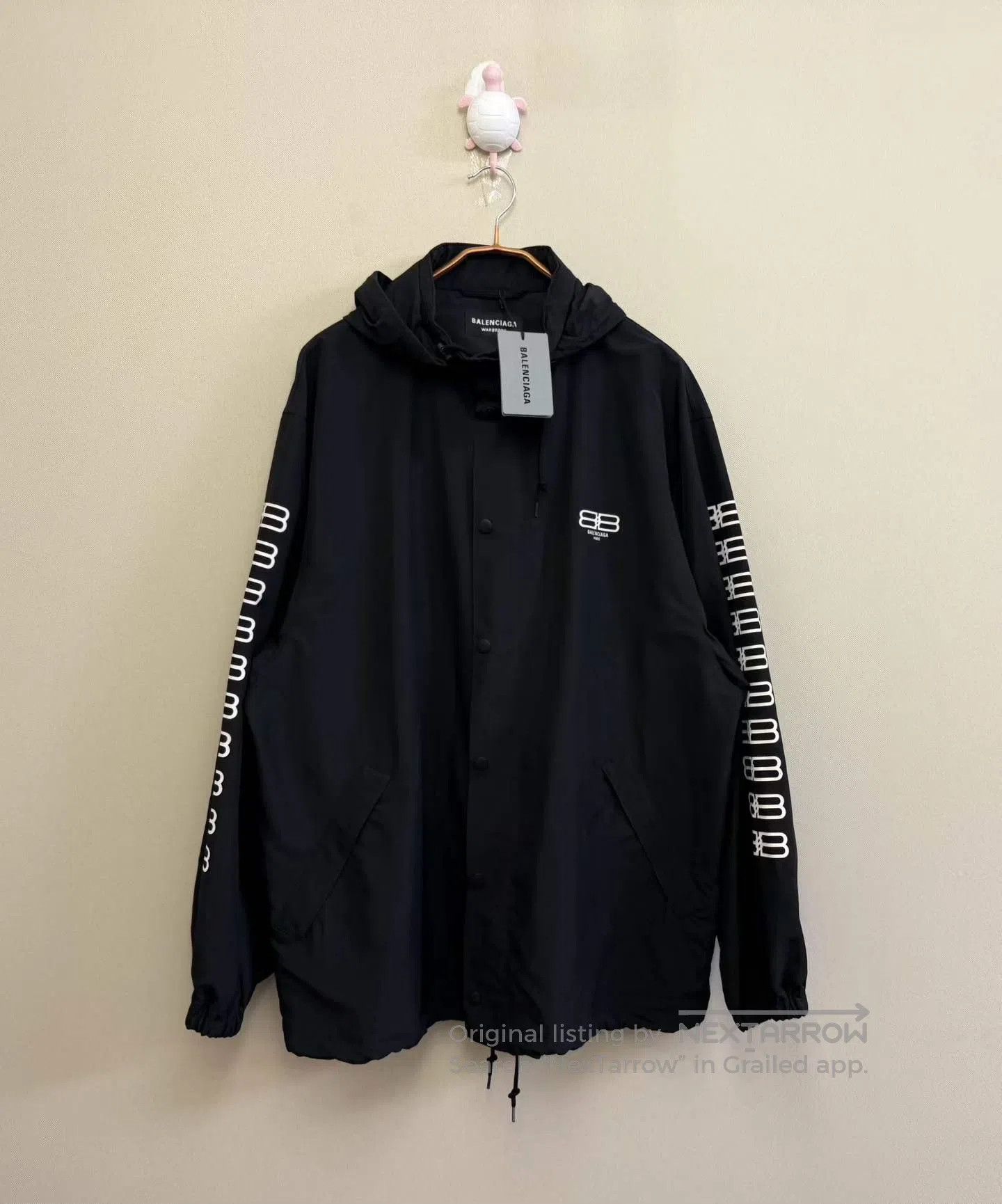 Balenciaga Balenciaga Black Arm BB Full Logo Windbreaker| Size US S / EU 44-46 / 1 - 1 Thumbnail