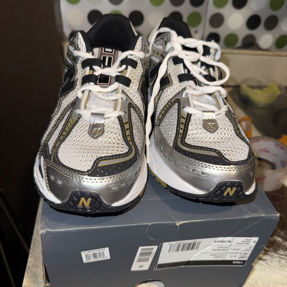 New Balance New Balance 1906R White metallic Silver Gold 10.5 M1906RA Size US 10.5 / EU 43-44 - 8 Thumbnail